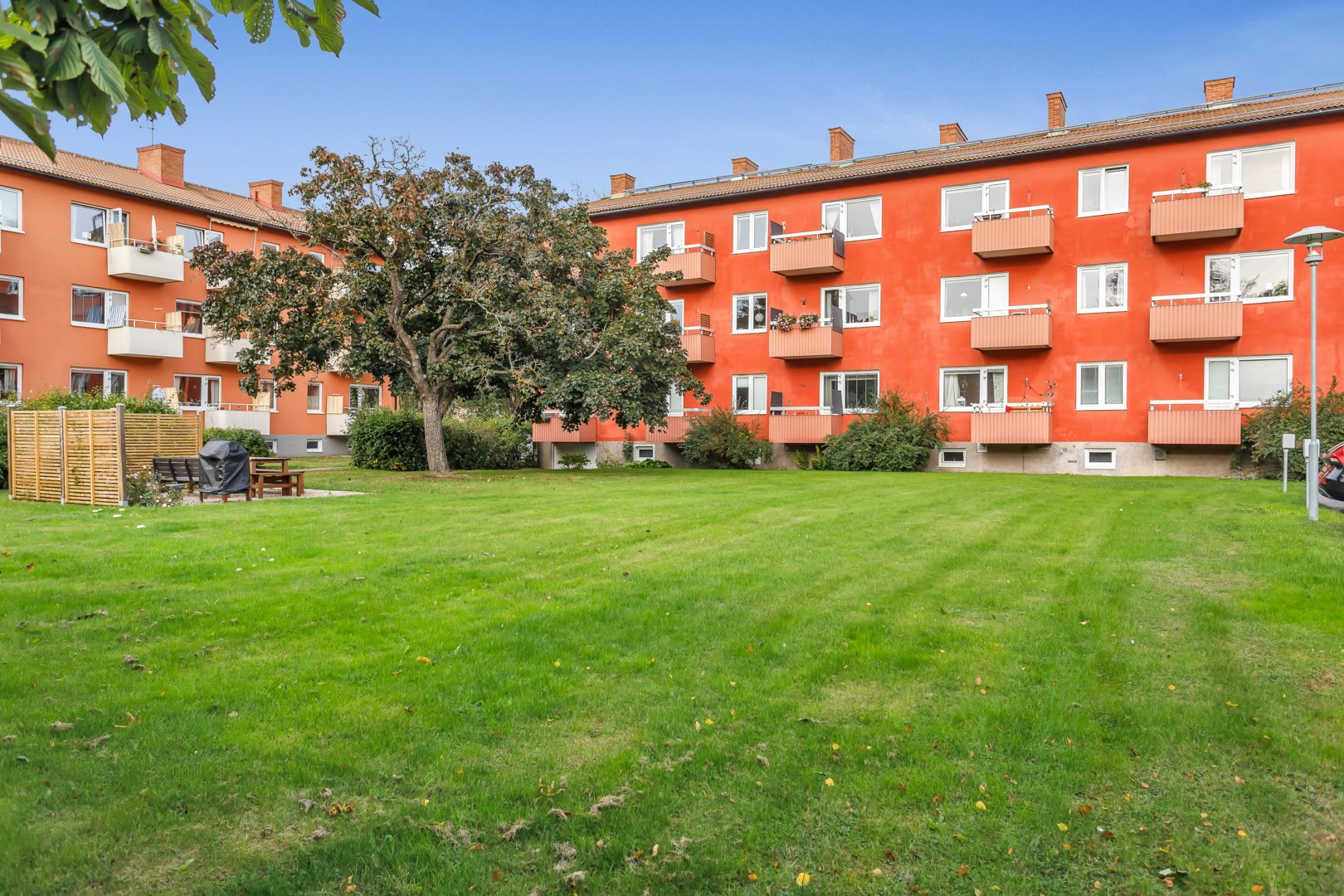 Bostadsbild från Svartbäcksgatan 74A, Såld i Svartbäcken, Uppsala