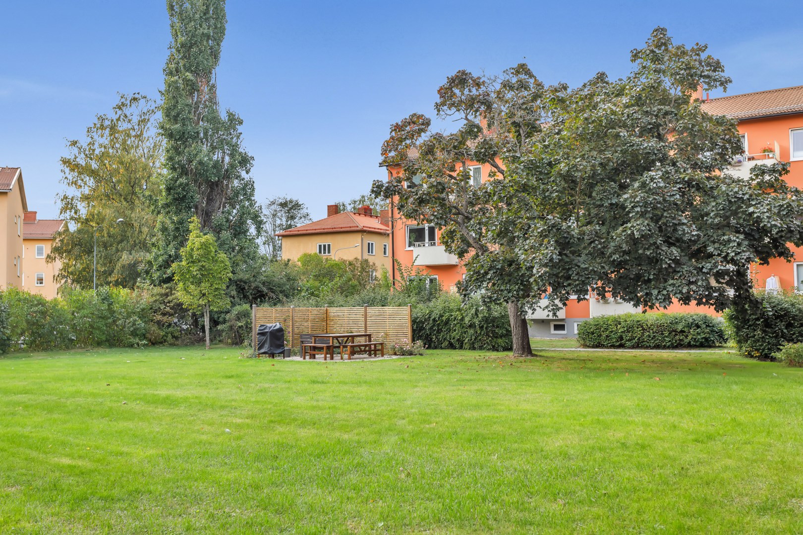 Bostadsbild från Svartbäcksgatan 74A, Såld i Svartbäcken, Uppsala