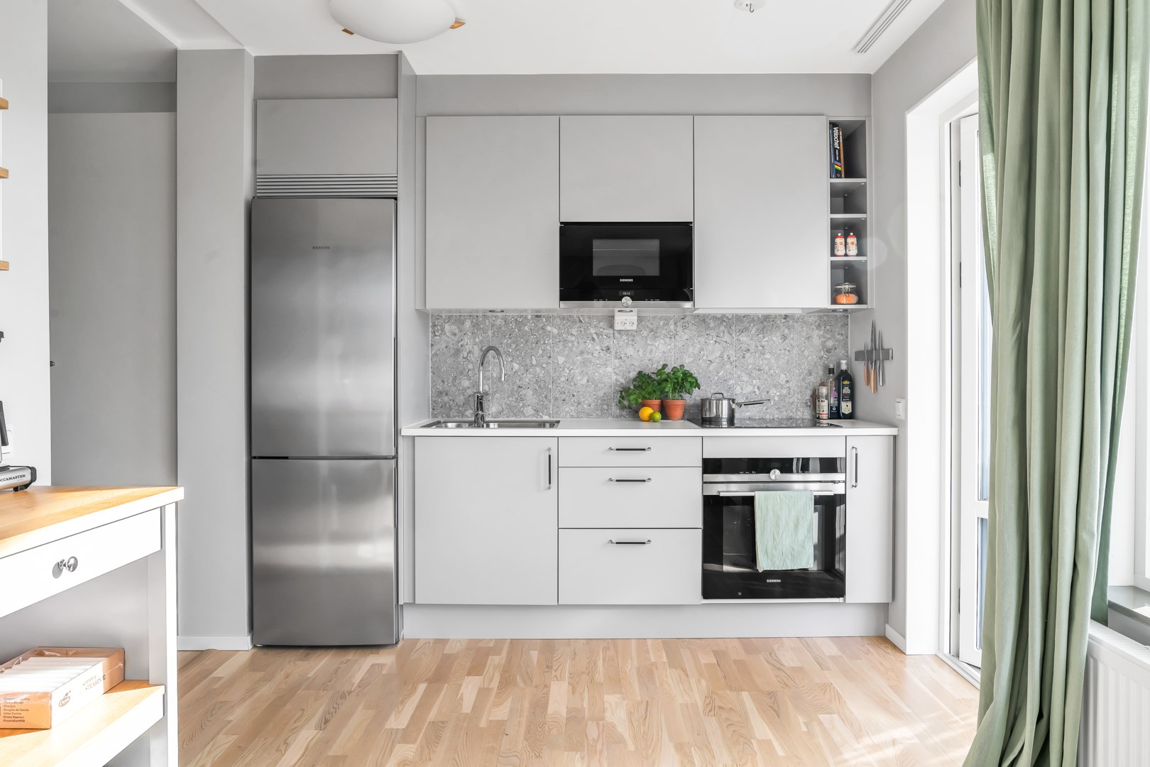 Bostadsbild från Fyrislundsgatan 23B, Till salu i Salabacke, Uppsala