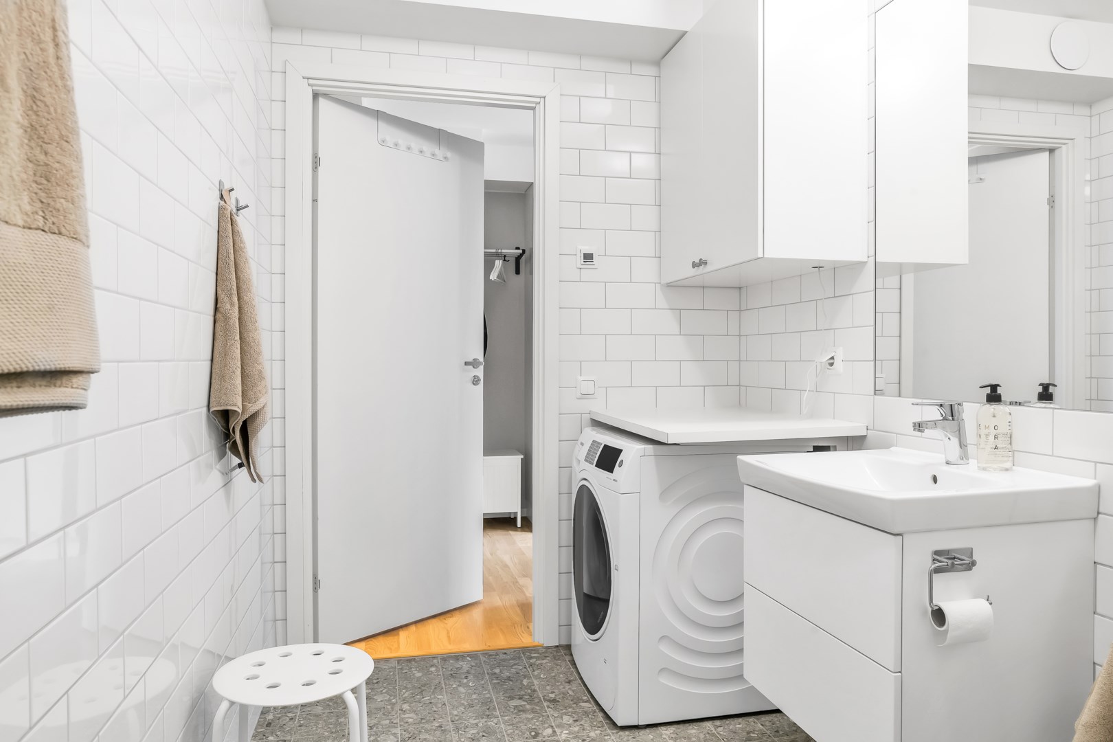 Bostadsbild från Fyrislundsgatan 23B, Till salu i Salabacke, Uppsala