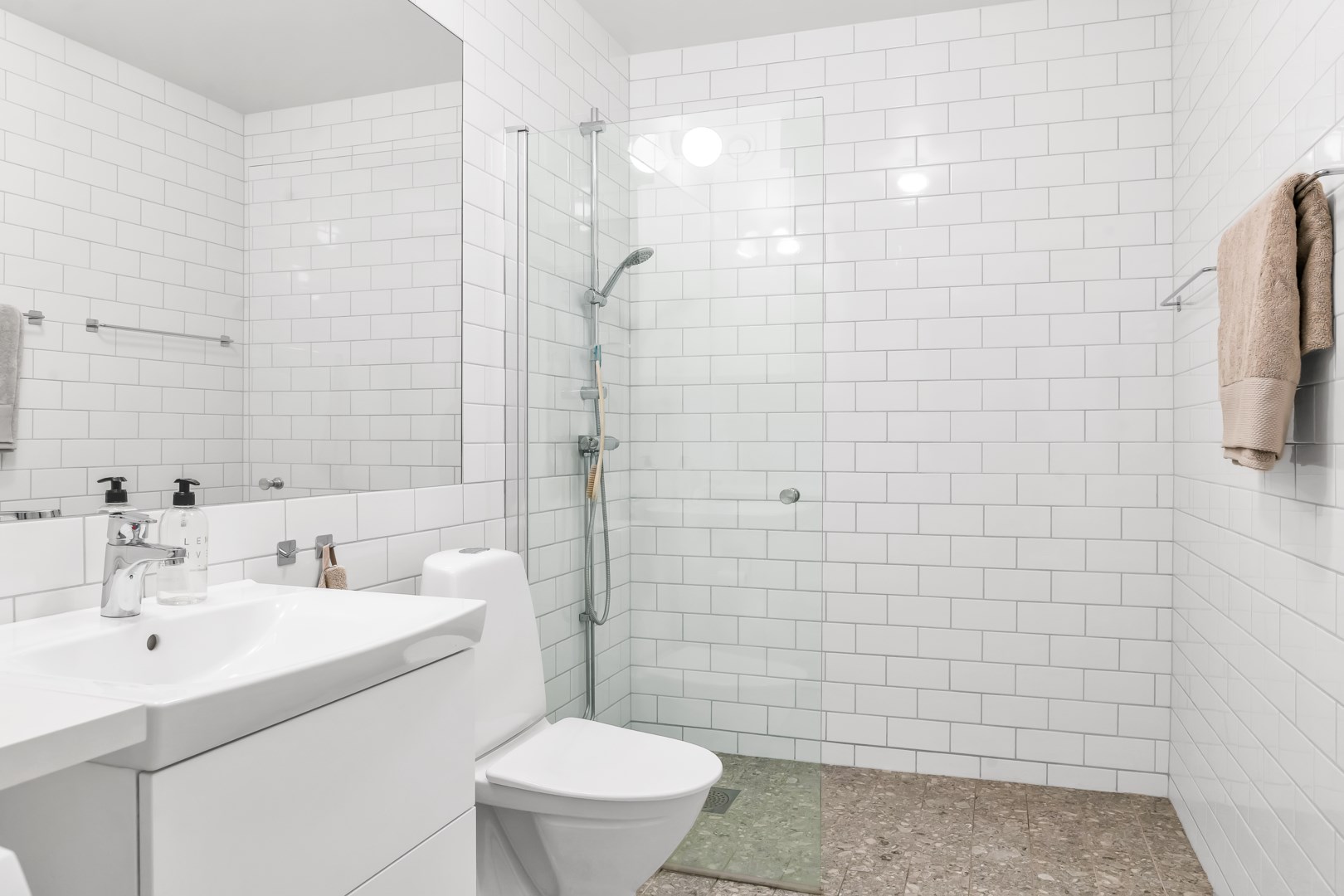 Bostadsbild från Fyrislundsgatan 23B, Till salu i Salabacke, Uppsala