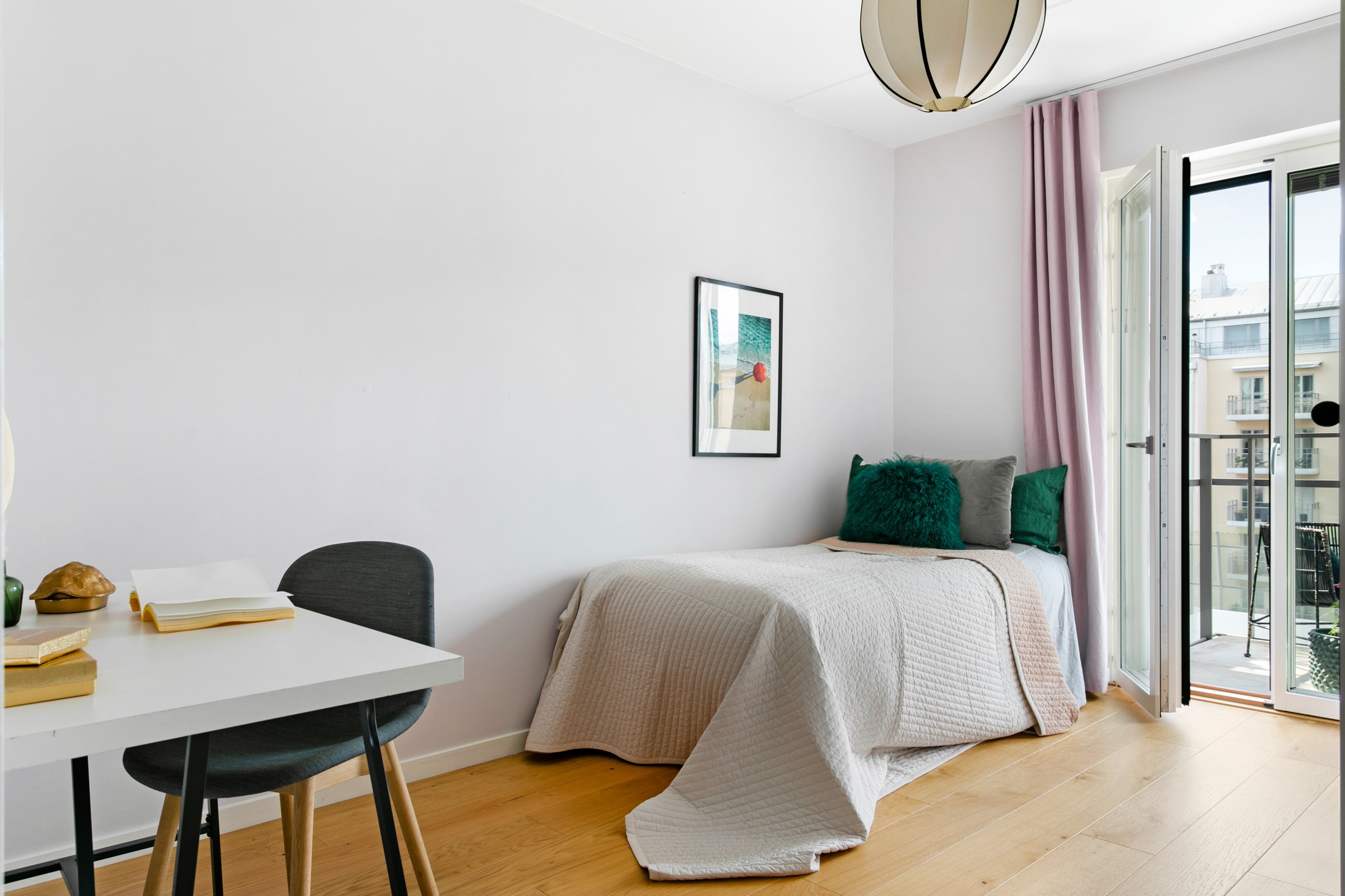 Bostadsbild från Danderydsgatan 27, 4tr, Såld i Östermalm - Lärkstan, Stockholm