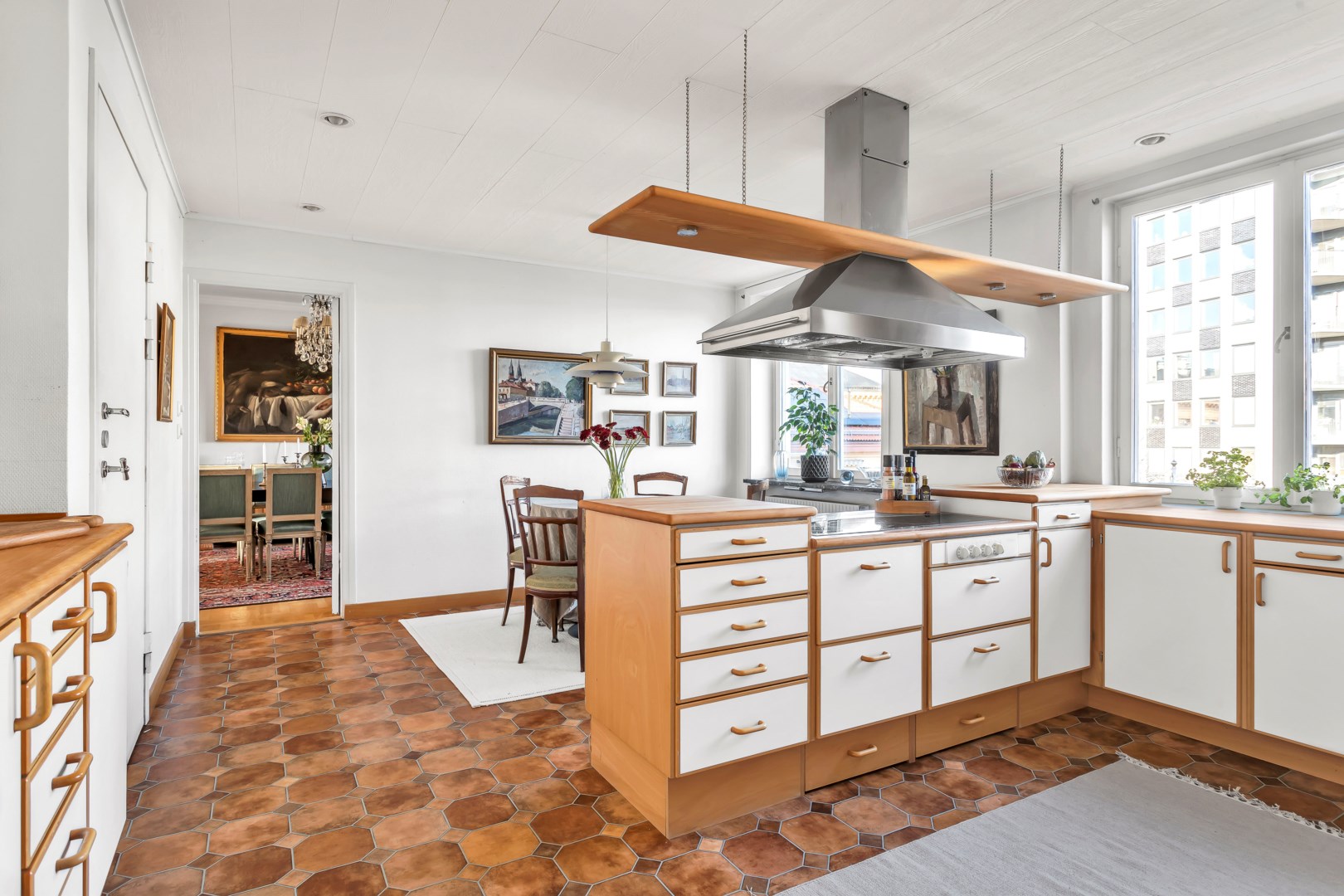 Bostadsbild från Östra ågatan 17, Såld i Centrum, Uppsala