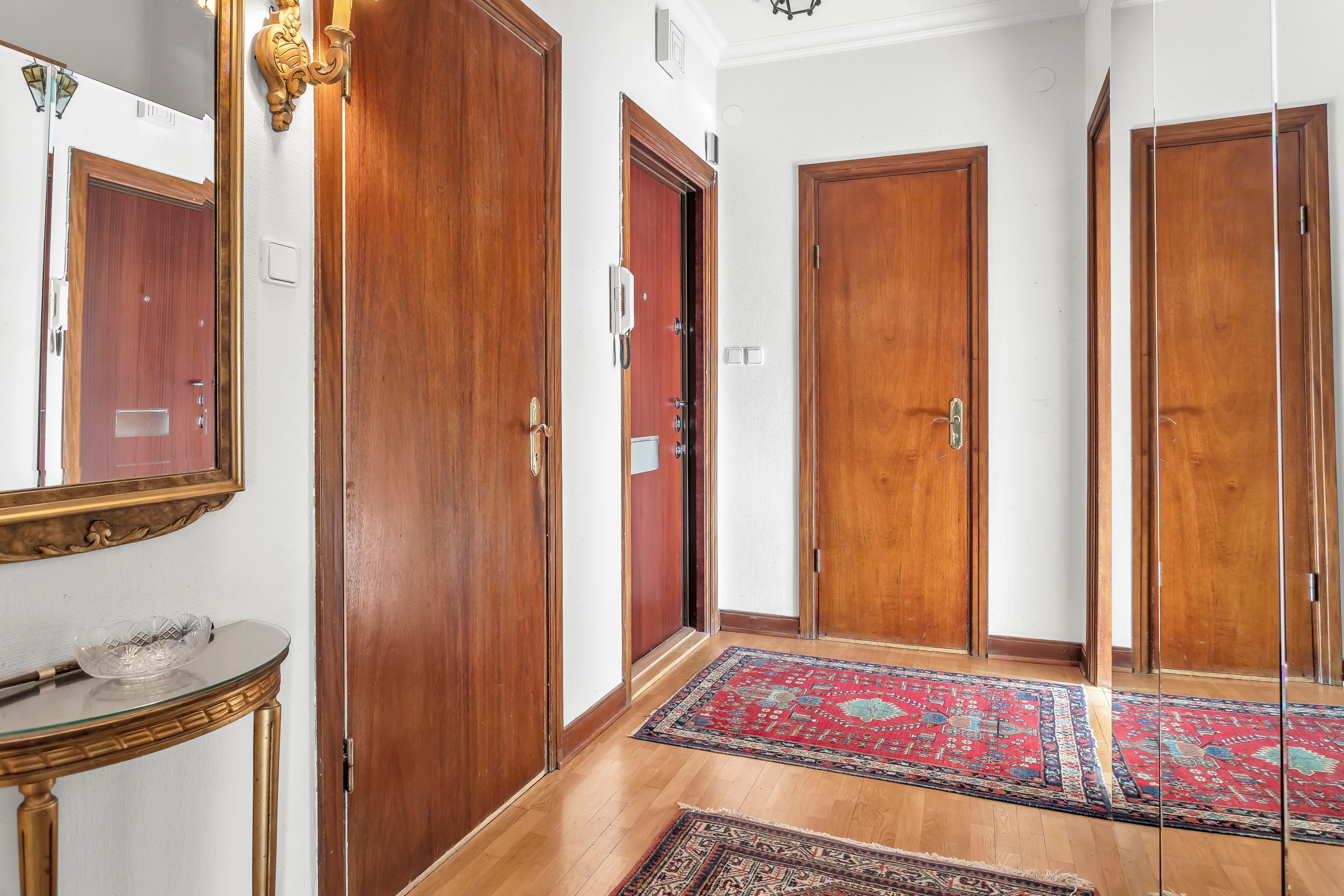 Bostadsbild från Östra ågatan 17, Såld i Centrum, Uppsala