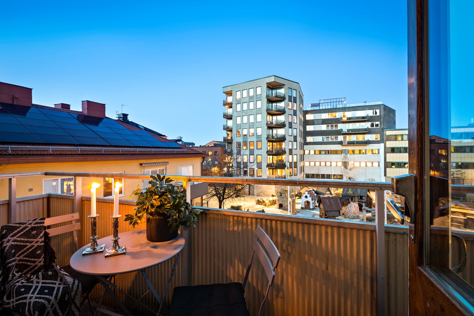 Bostadsbild från Östra ågatan 17, Såld i Centrum, Uppsala