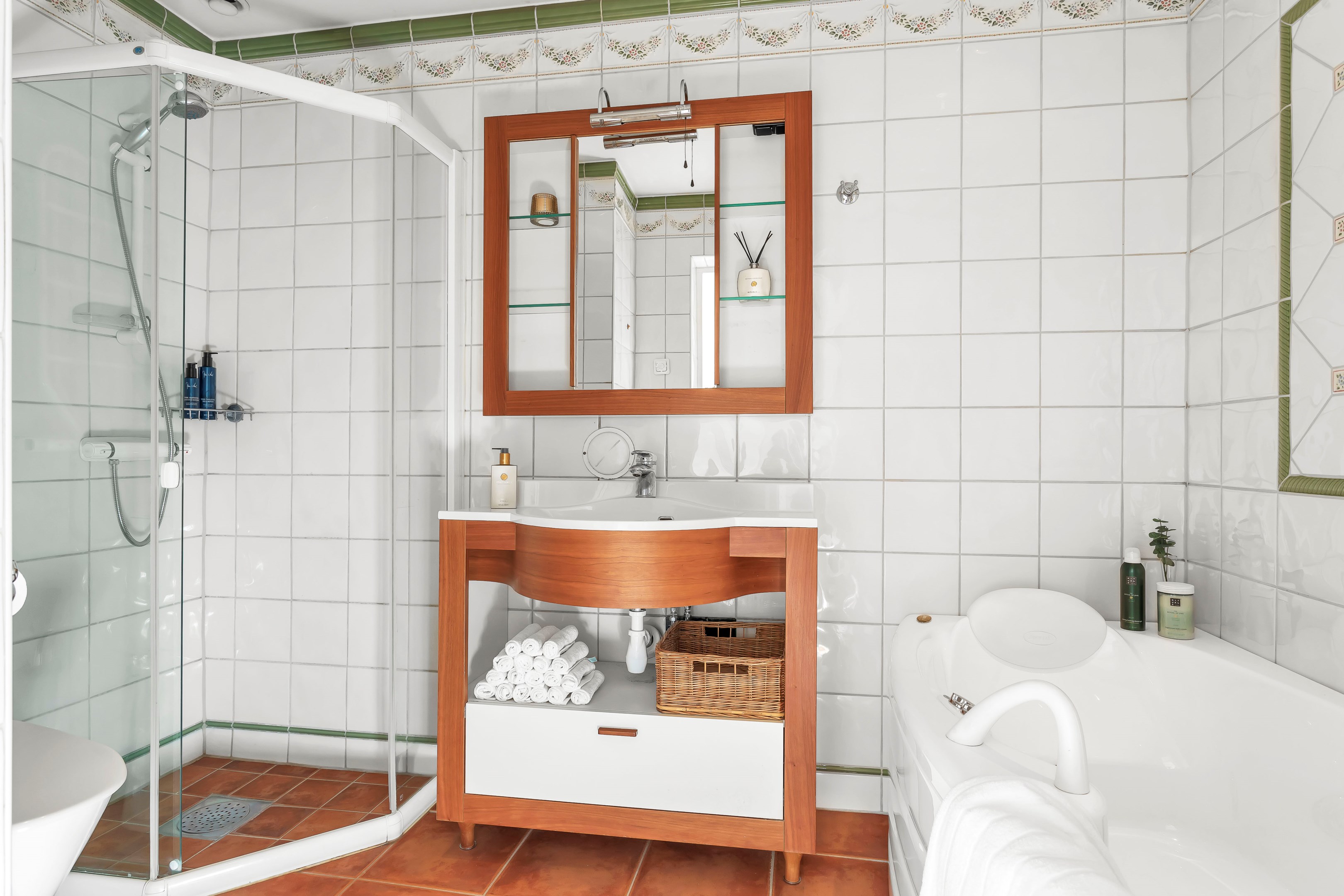 Bostadsbild från Östra ågatan 17, Såld i Centrum, Uppsala