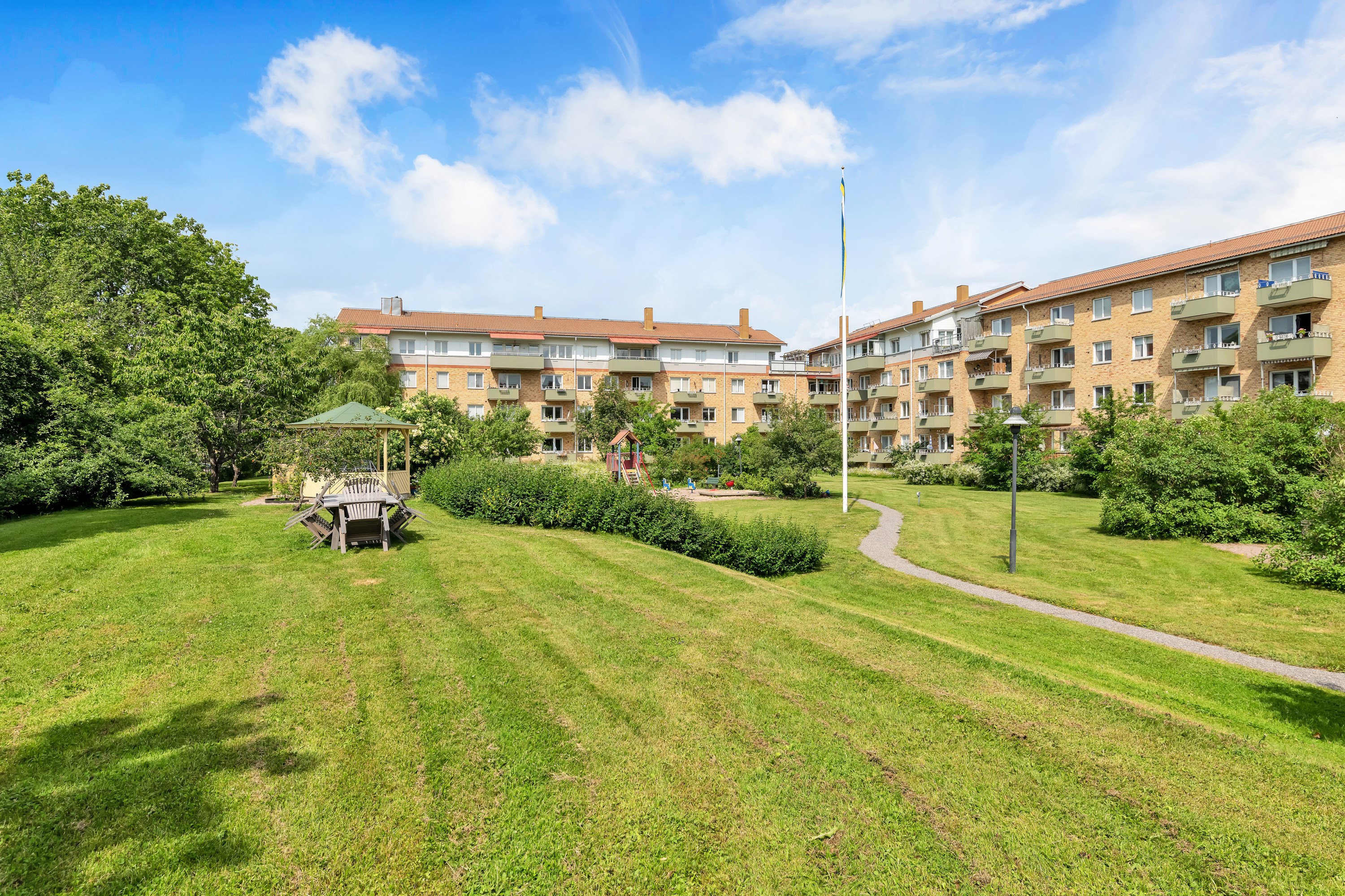 Bostadsbild från Prästgårdsgatan 12B, Såld i Stabby, Uppsala