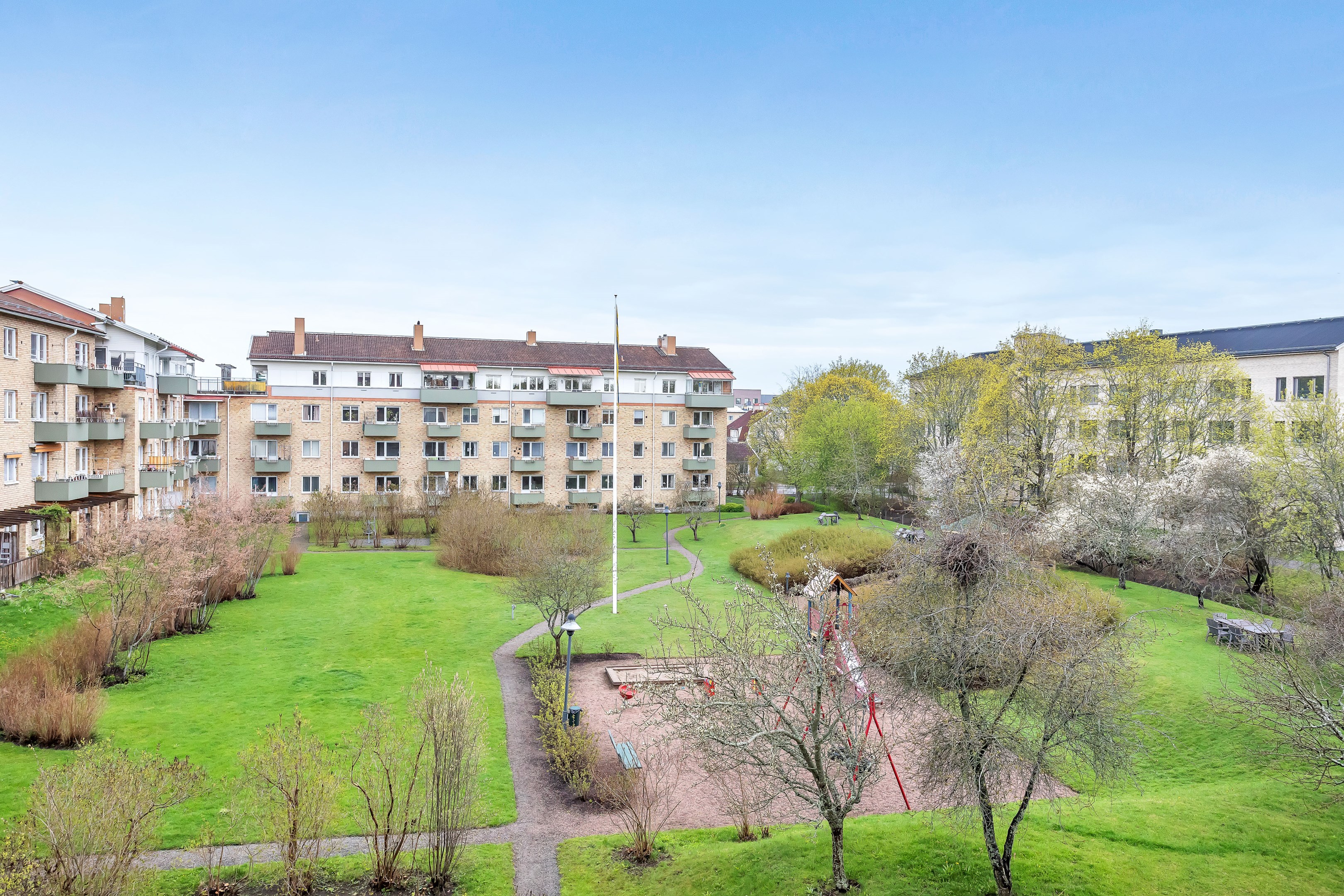 Bostadsbild från Prästgårdsgatan 12B, Såld i Stabby, Uppsala