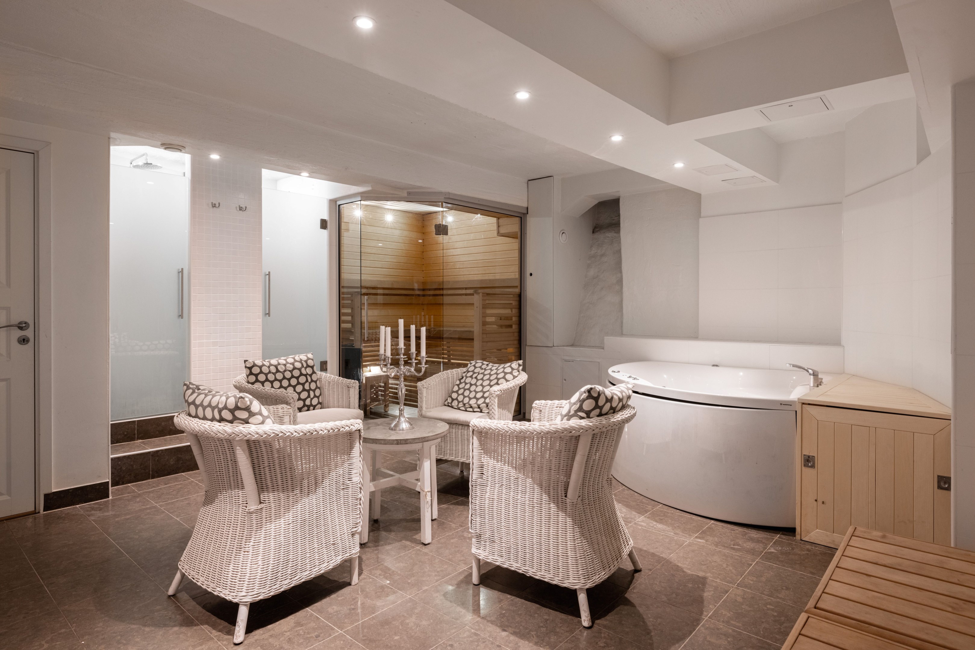 Bostadsbild från Nybrogatan 75, Såld i Östermalm, Stockholm