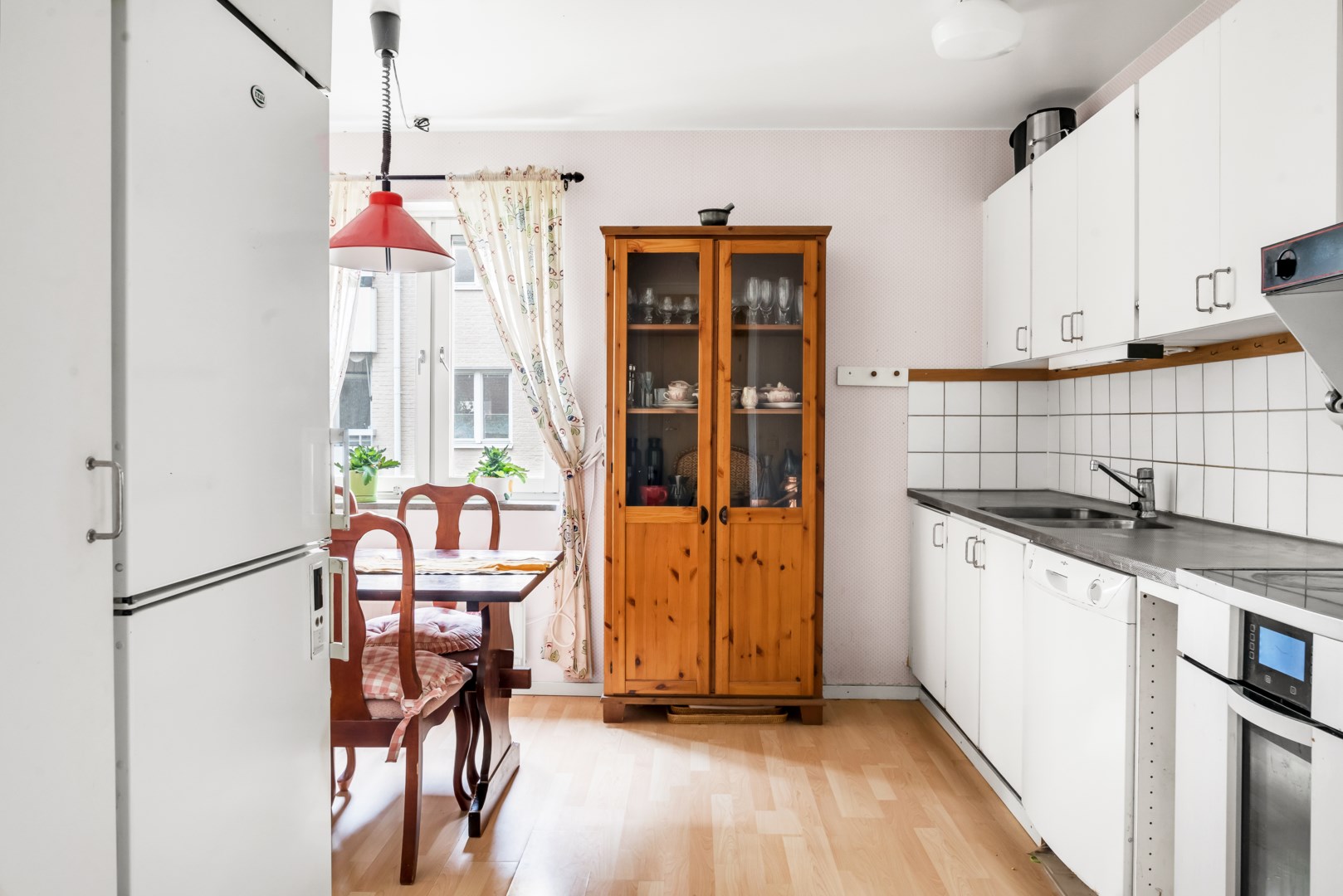 Bostadsbild från Hamnesplanaden 2B, Snart till salu i Centrum, Uppsala