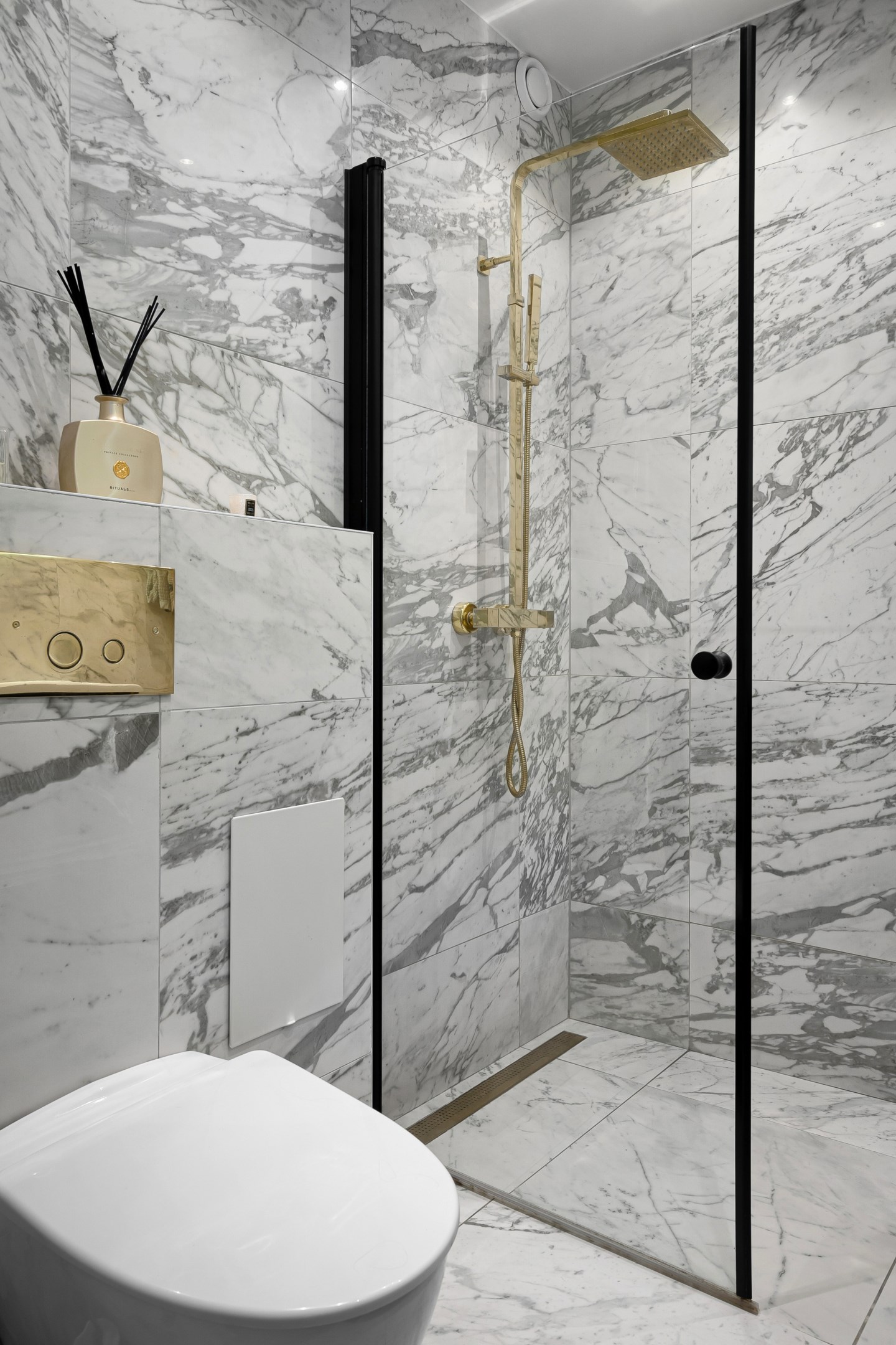 Bostadsbild från Essinge Brogata 8, Såld i Lilla Essingen, Stockholm