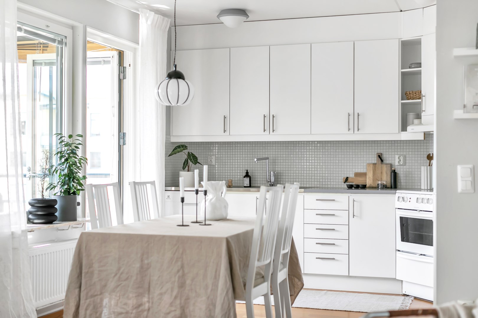 Bostadsbild från Vattholmavägen 4B, Såld i Kapellgärdet, Uppsala