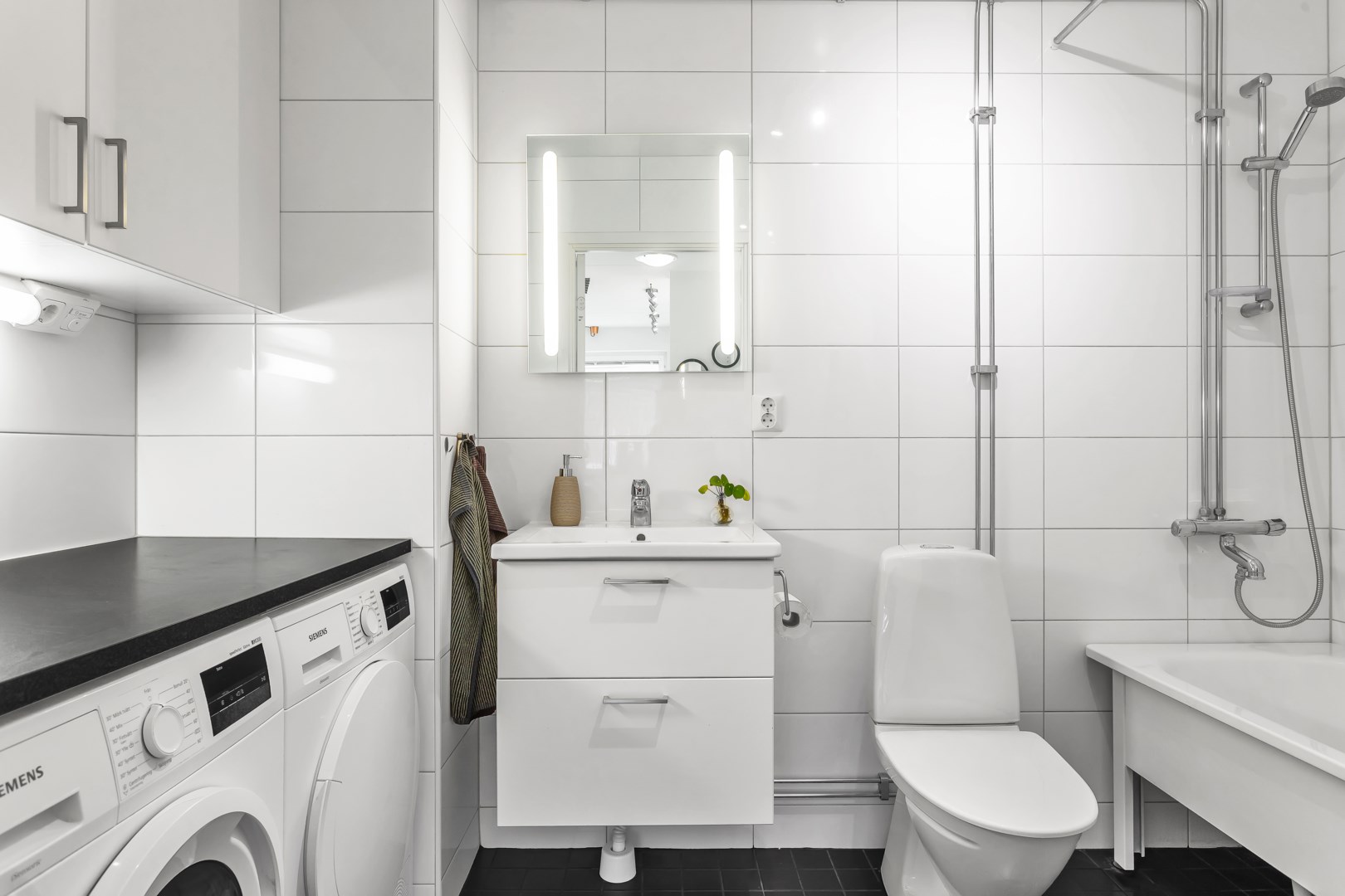 Bostadsbild från Solskensgatan 17, Såld i Gränby backe, Uppsala