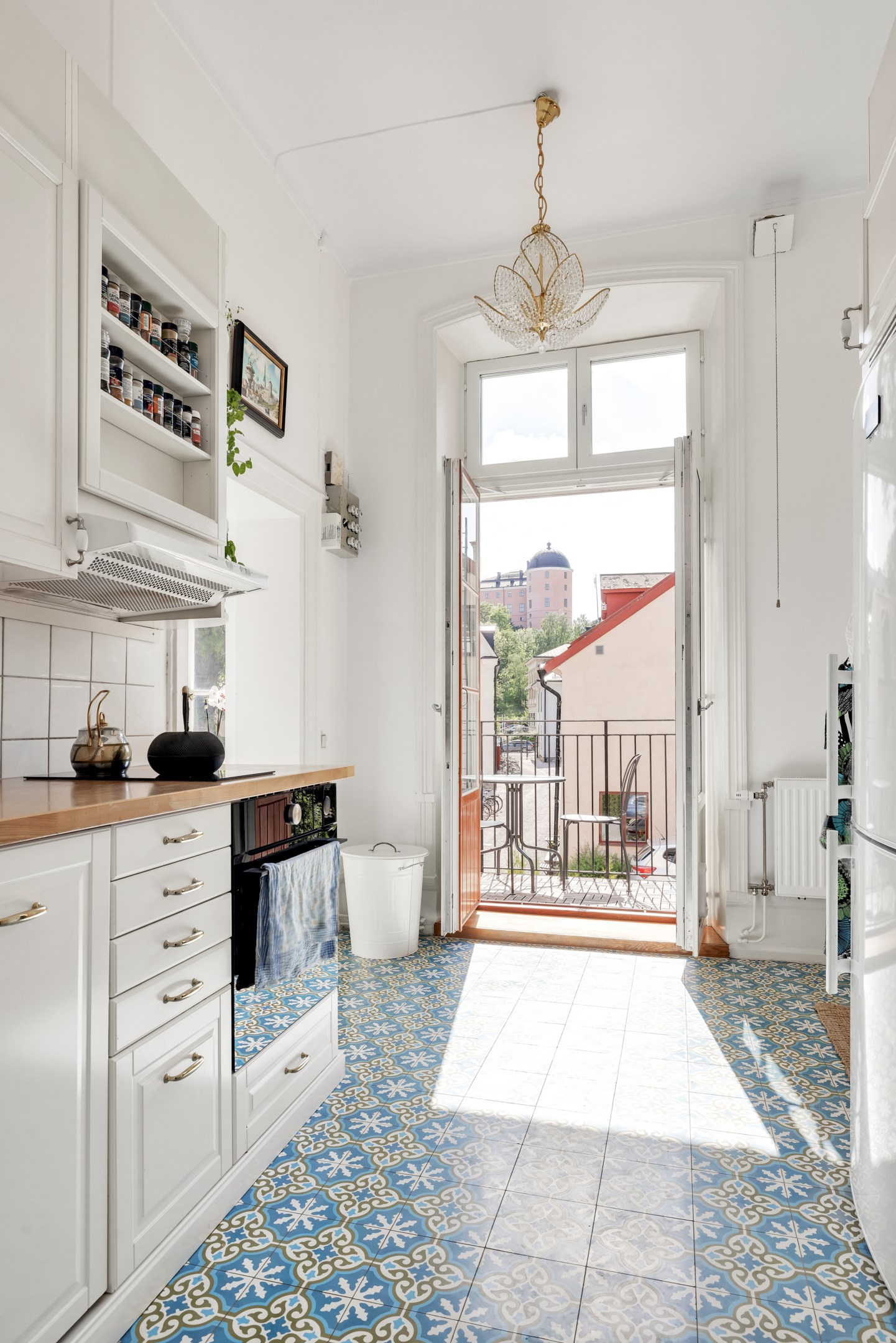 Bostadsbild från Västra ågatan 22, Till salu i Centrum, Uppsala