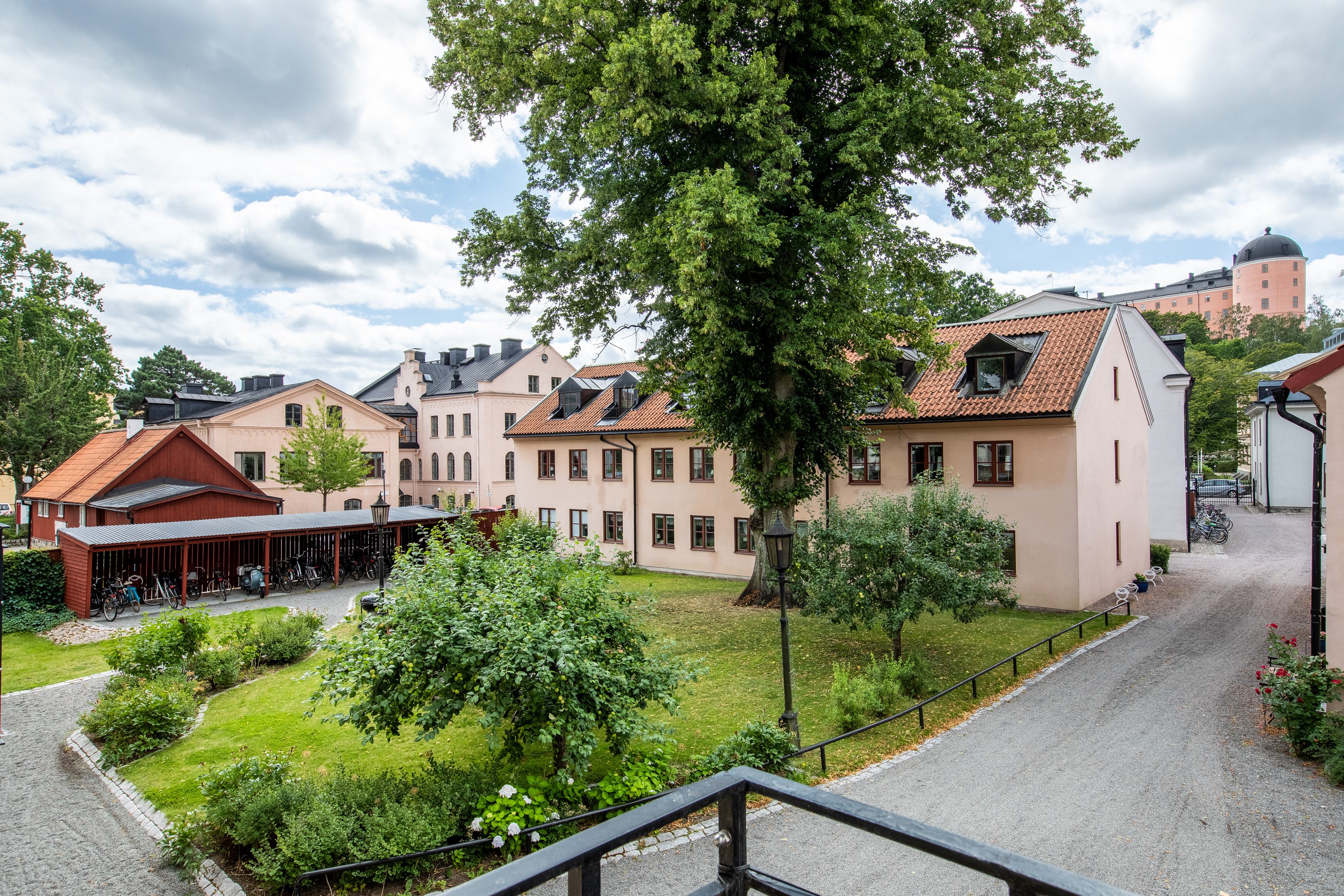 Bostadsbild från Västra ågatan 22, Till salu i Centrum, Uppsala