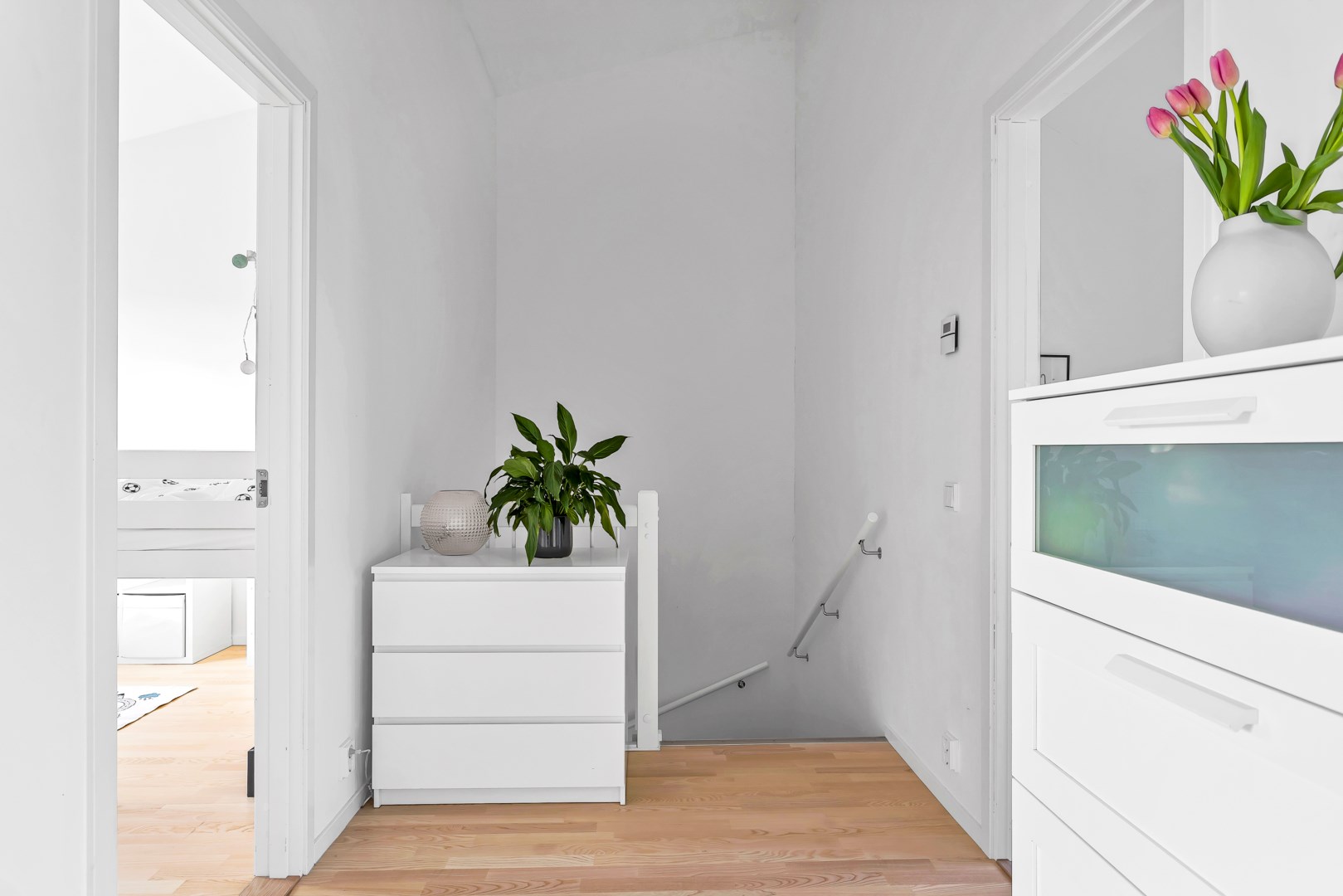 Bostadsbild från Vitmossvägen 16, Såld i Lindbacken, Uppsala