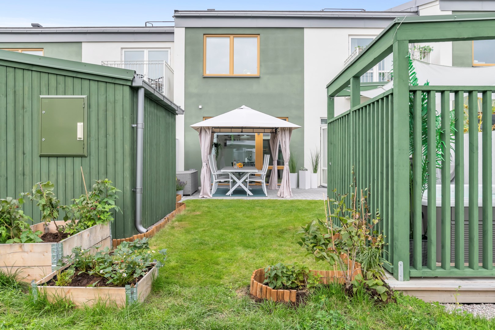 Bostadsbild från Vitmossvägen 16, Såld i Lindbacken, Uppsala