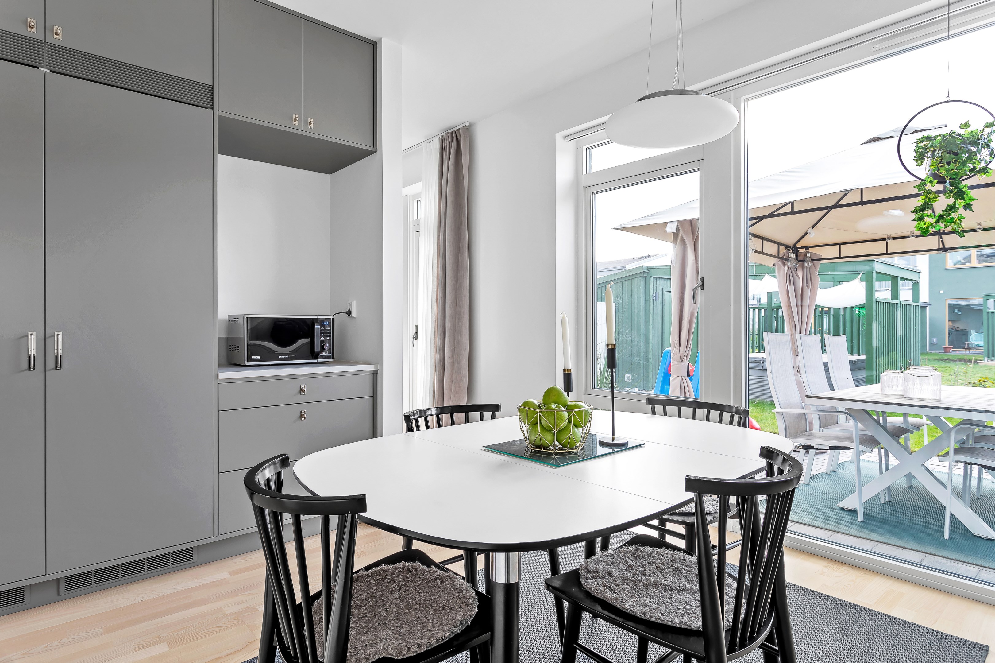 Bostadsbild från Vitmossvägen 16, Såld i Lindbacken, Uppsala