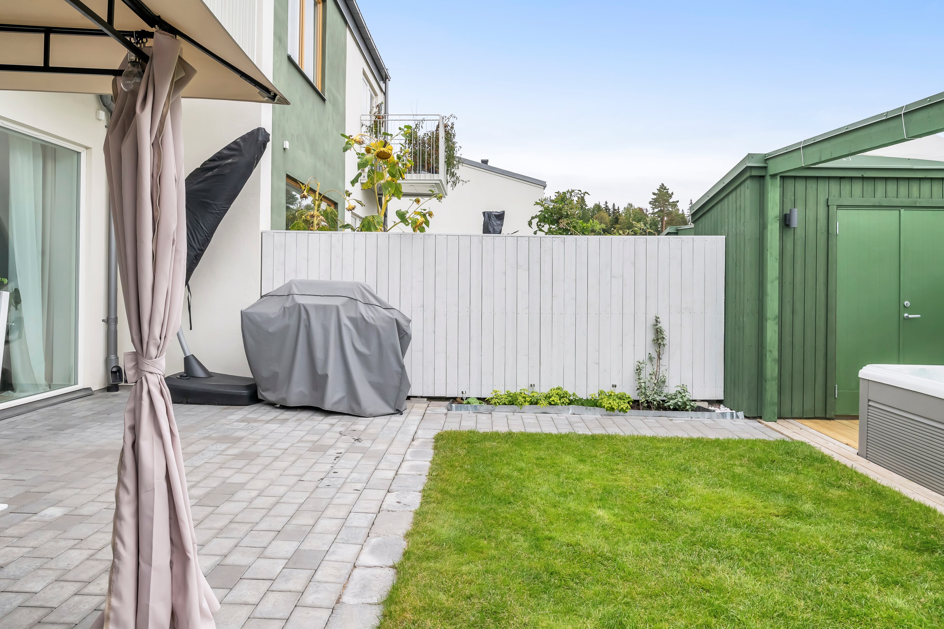 Bostadsbild från Vitmossvägen 16, Såld i Lindbacken, Uppsala