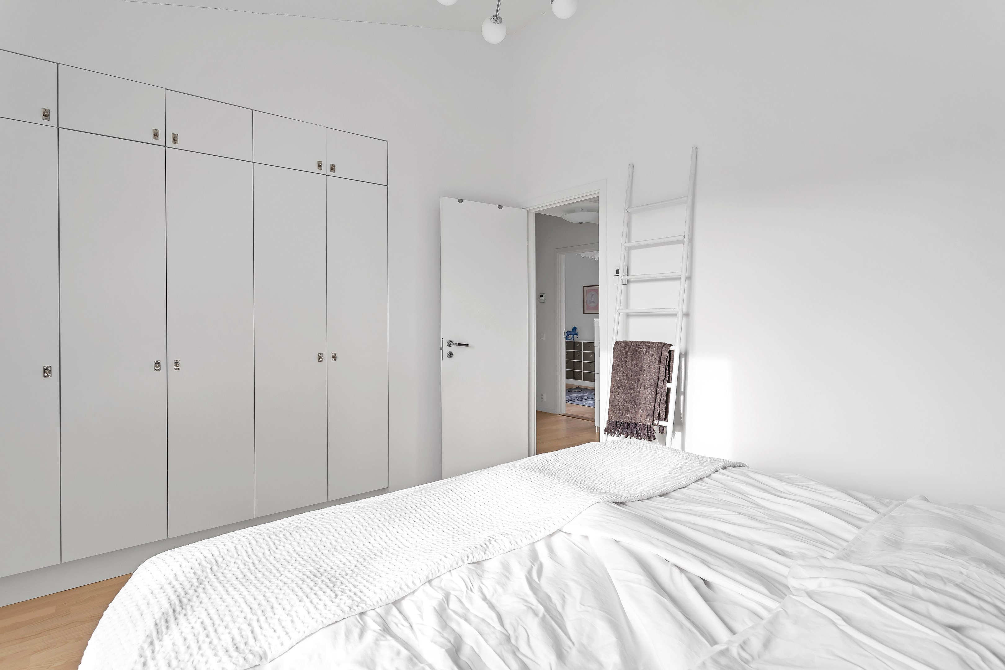 Bostadsbild från Vitmossvägen 16, Såld i Lindbacken, Uppsala