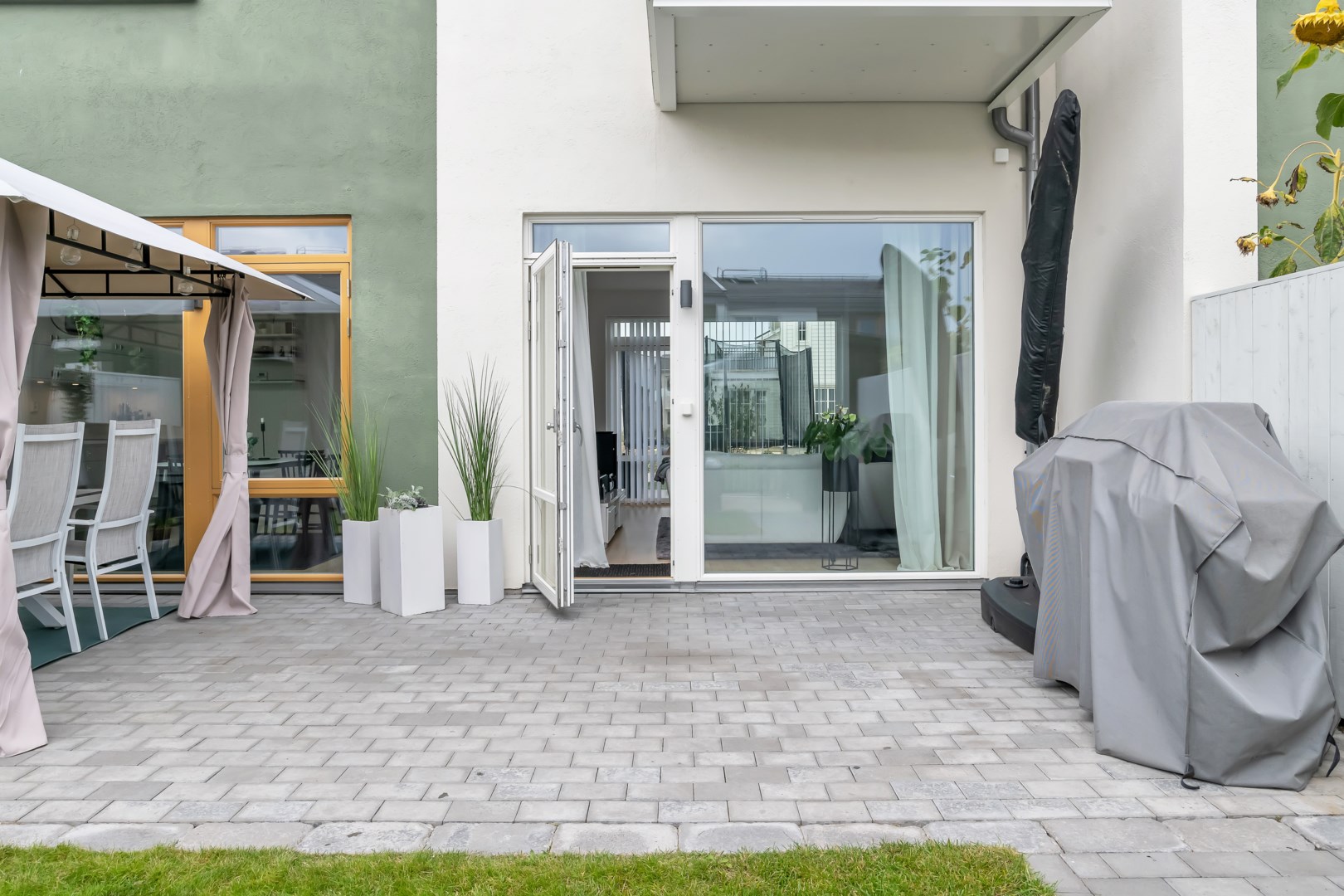 Bostadsbild från Vitmossvägen 16, Såld i Lindbacken, Uppsala