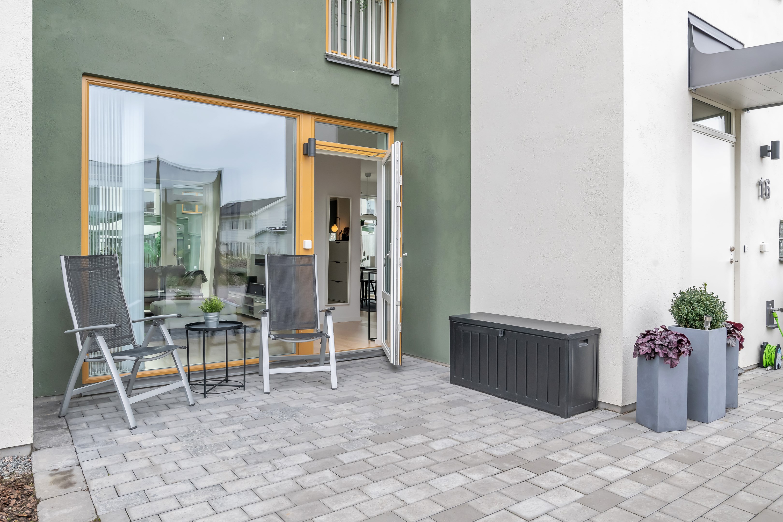 Bostadsbild från Vitmossvägen 16, Såld i Lindbacken, Uppsala