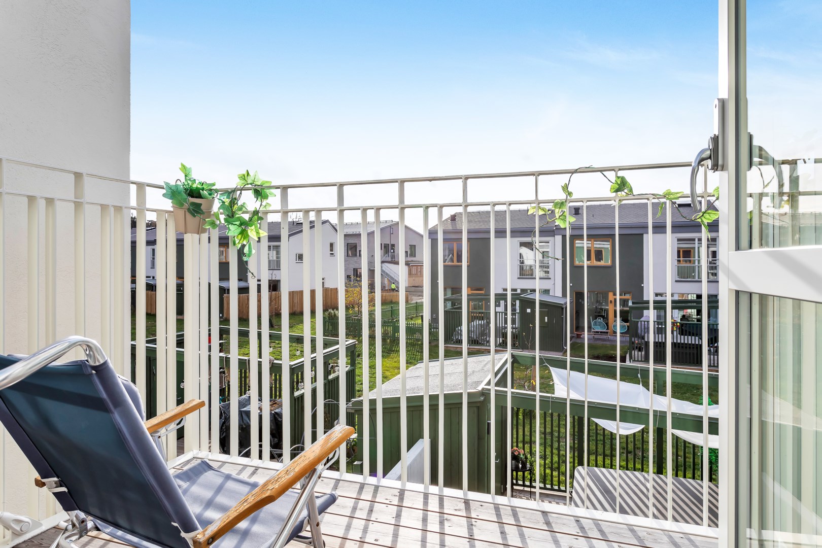 Bostadsbild från Vitmossvägen 16, Såld i Lindbacken, Uppsala