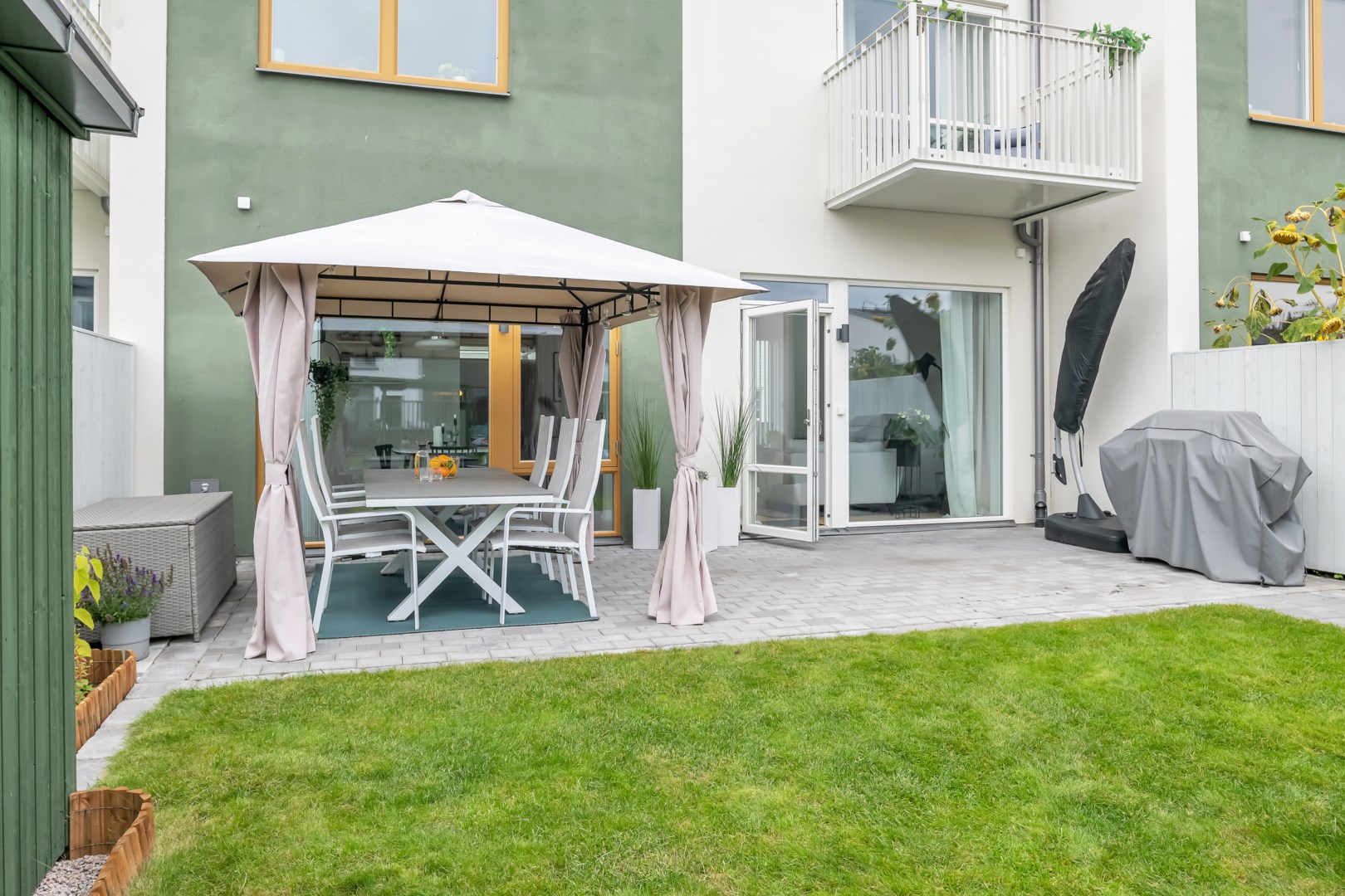 Bostadsbild från Vitmossvägen 16, Såld i Lindbacken, Uppsala