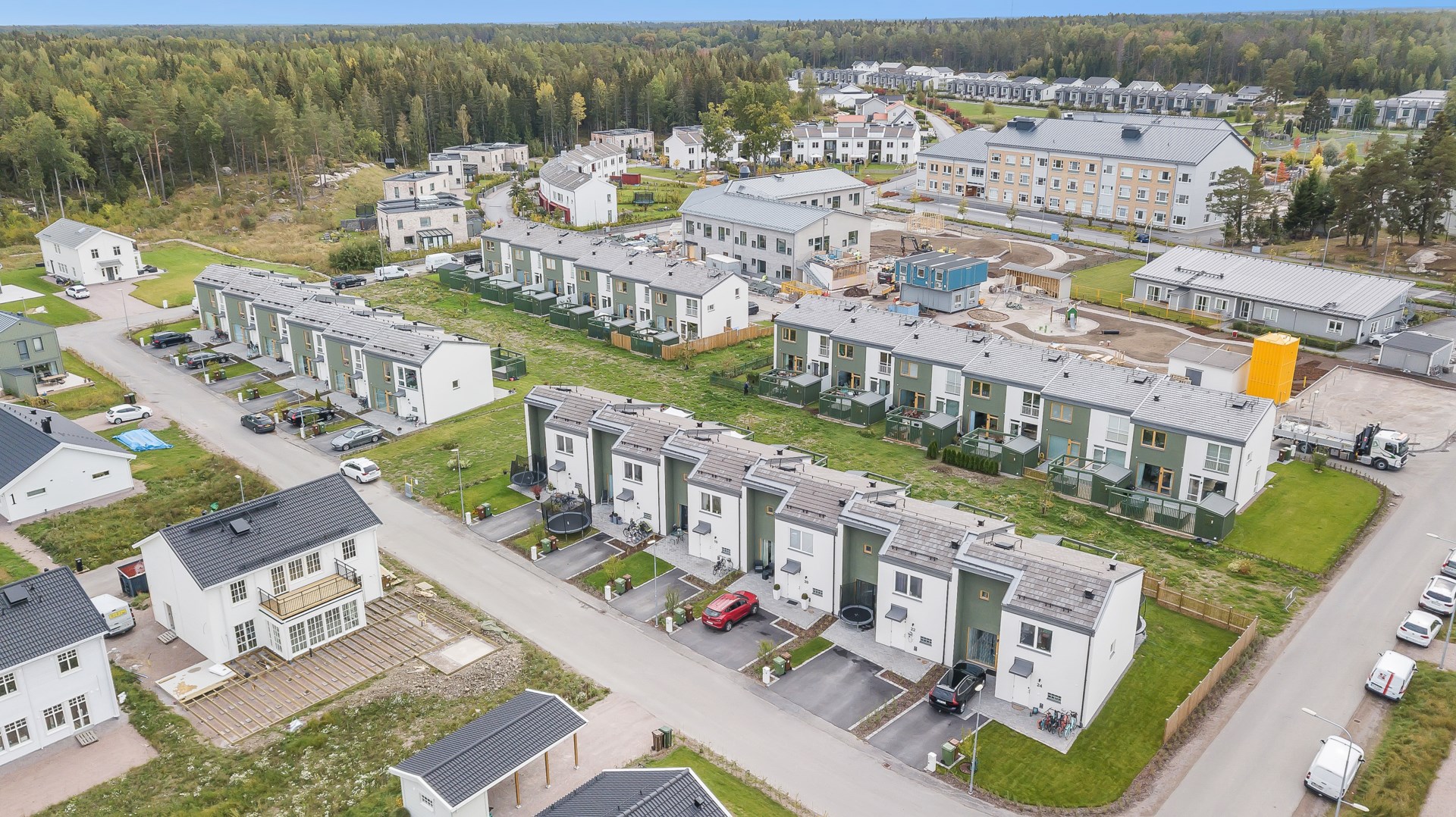 Bostadsbild från Vitmossvägen 16, Såld i Lindbacken, Uppsala