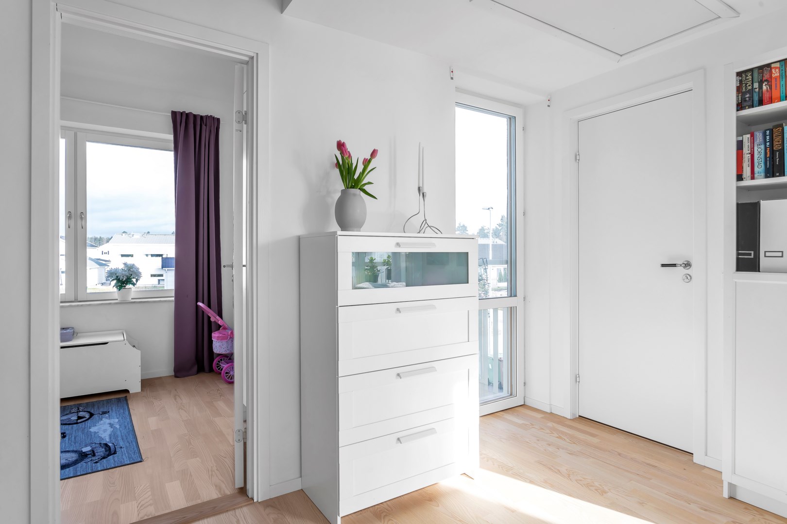 Bostadsbild från Vitmossvägen 16, Såld i Lindbacken, Uppsala