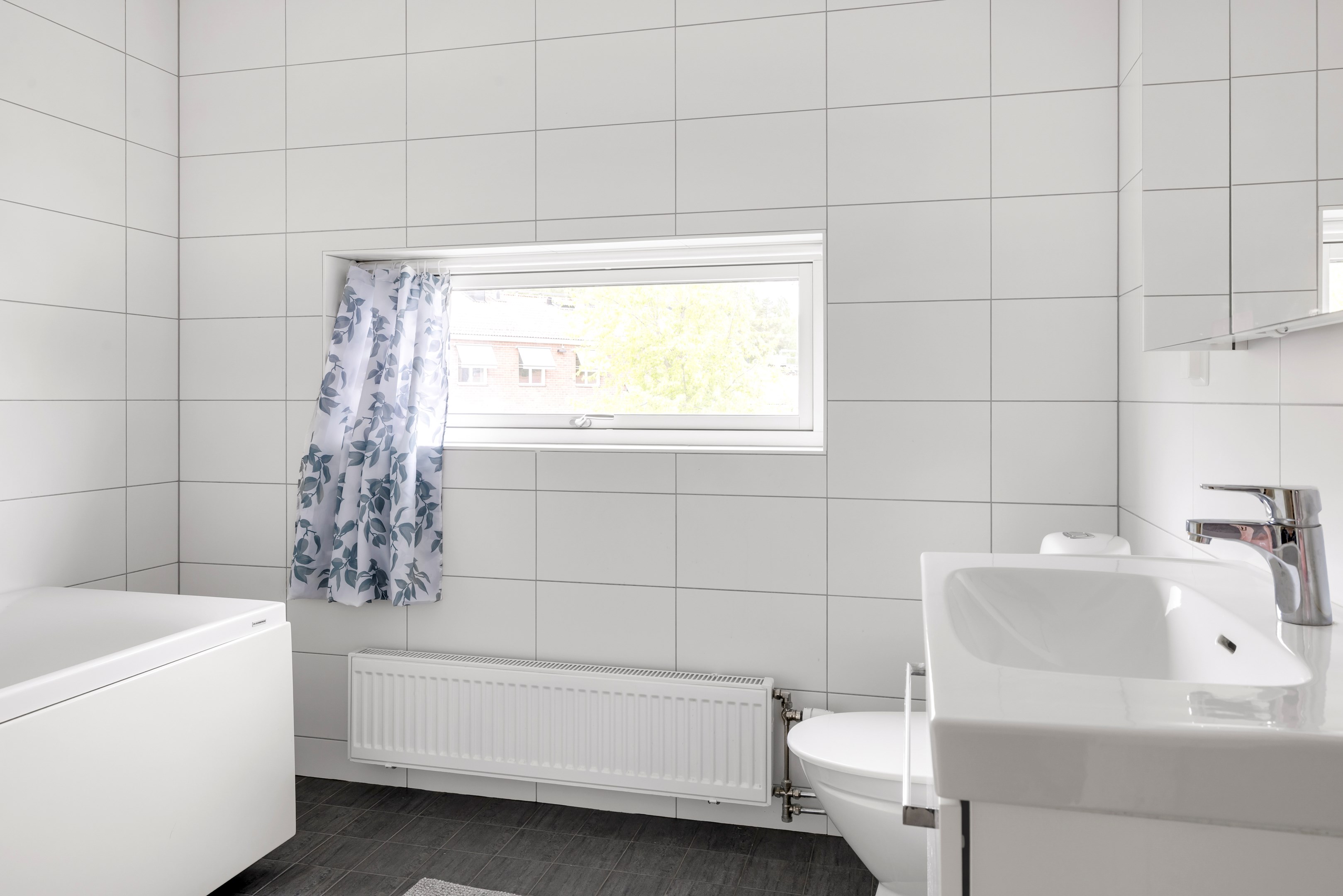 Bostadsbild från Varggropsvägen 42, Kommande i Björklinge, Uppsala
