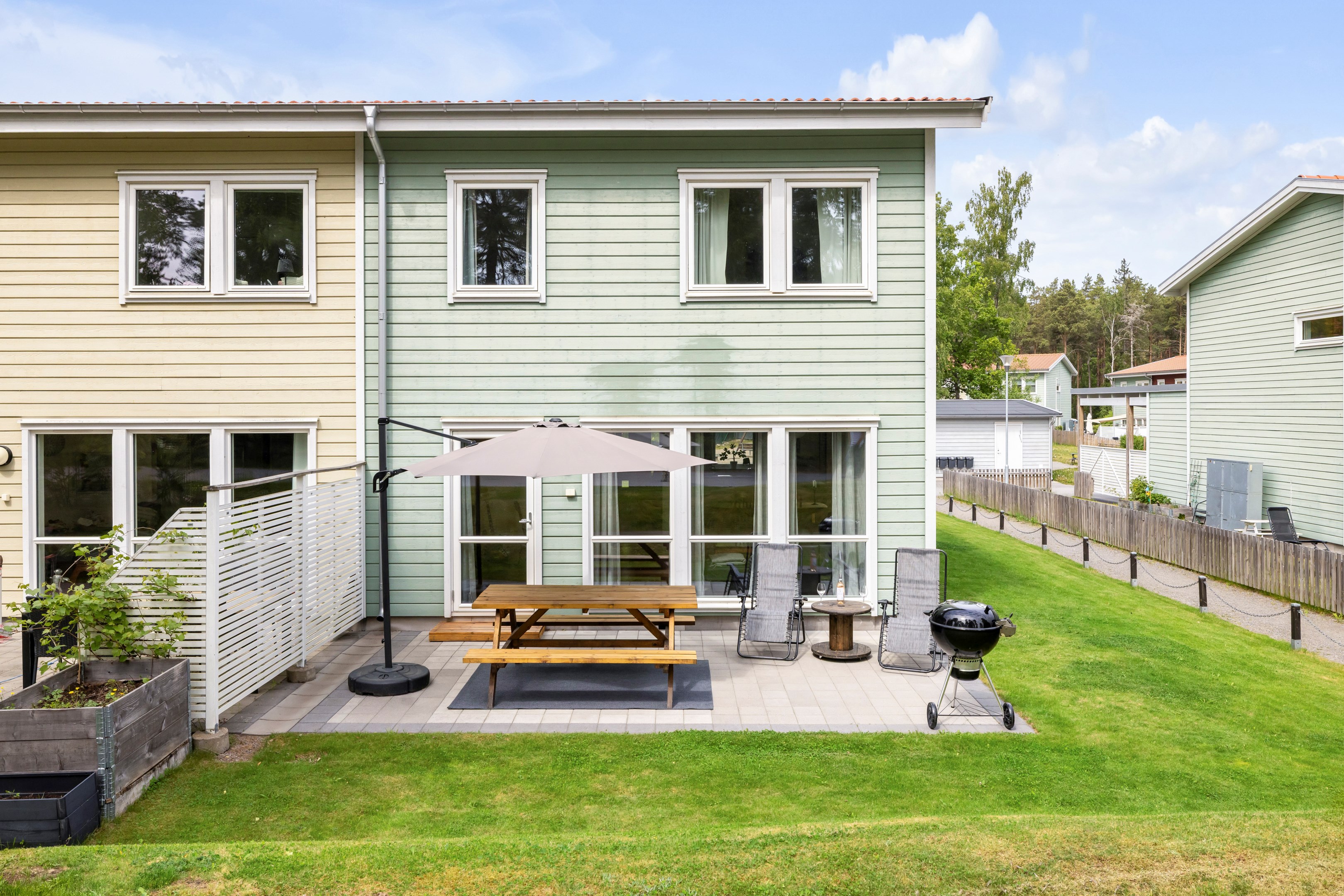 Bostadsbild från Varggropsvägen 42, Kommande i Björklinge, Uppsala