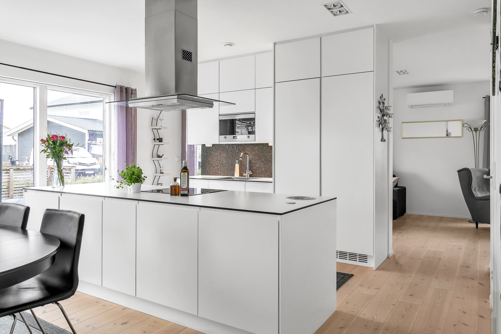 Bostadsbild från Torpvretsvägen 3, Såld i Lindbacken, Uppsala