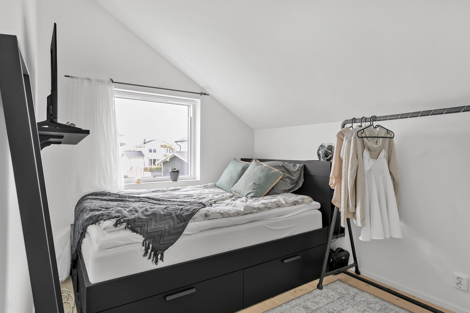 Bostadsbild från Torpvretsvägen 3, Såld i Lindbacken, Uppsala