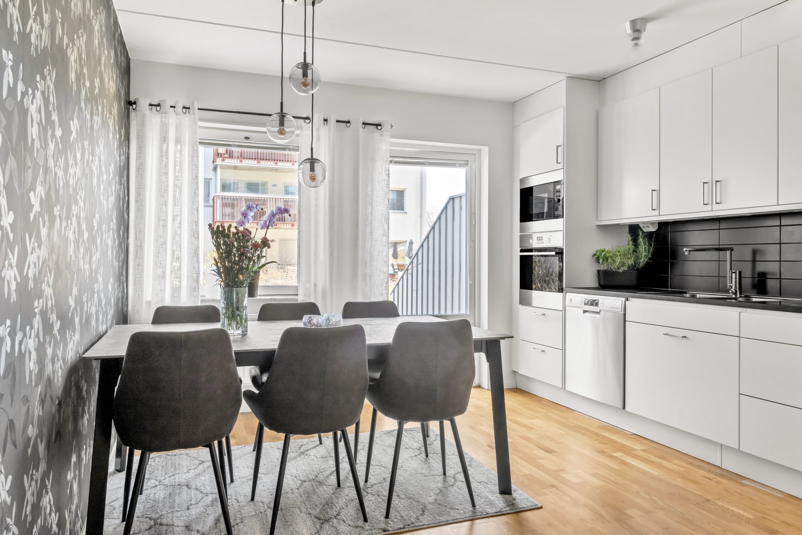 Bostadsbild från Gränbyvägen 2C, Såld i Gränby backe, Uppsala