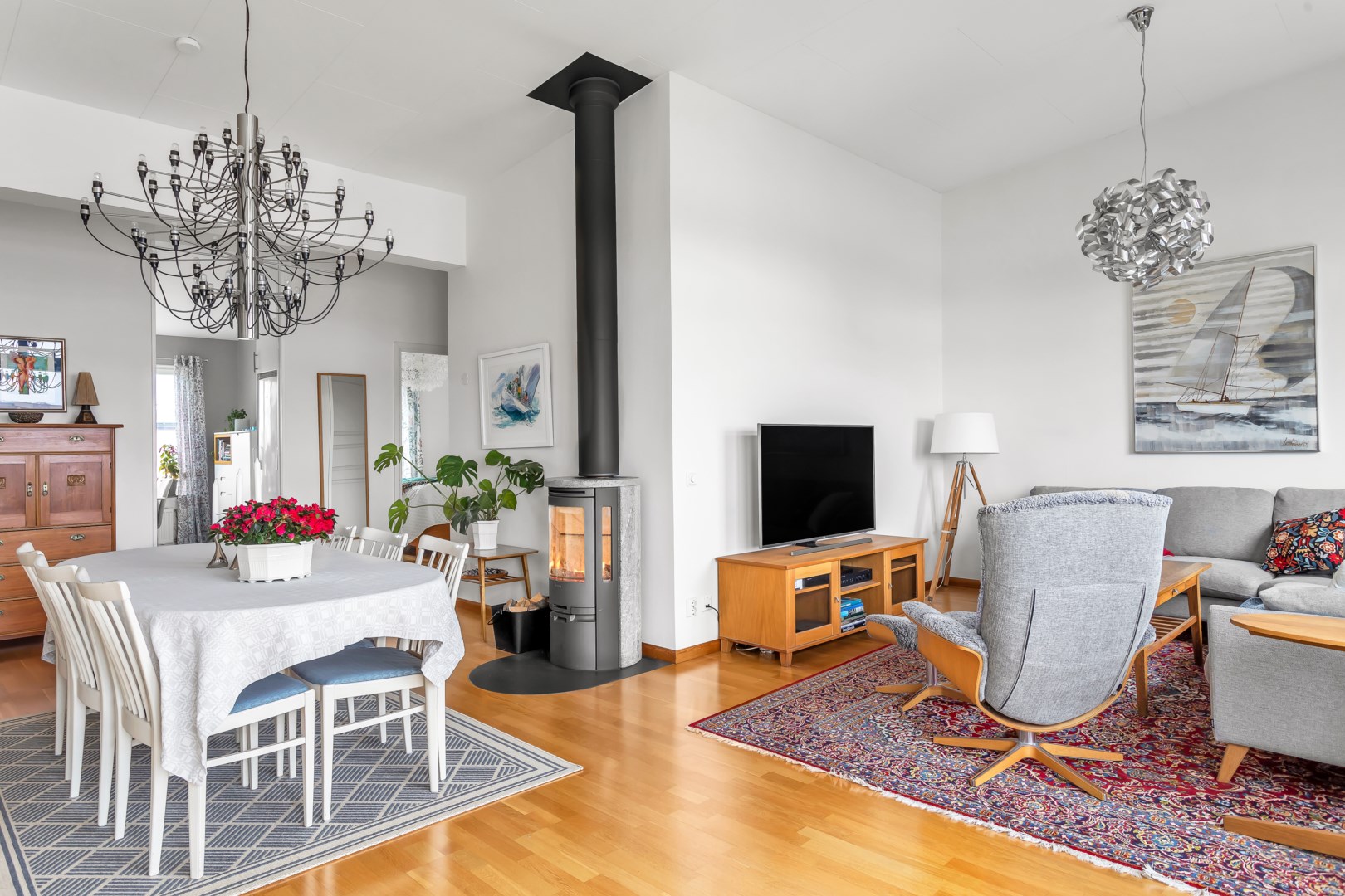 Bostadsbild från Hällbygatan 19, Såld i Luthagen, Uppsala