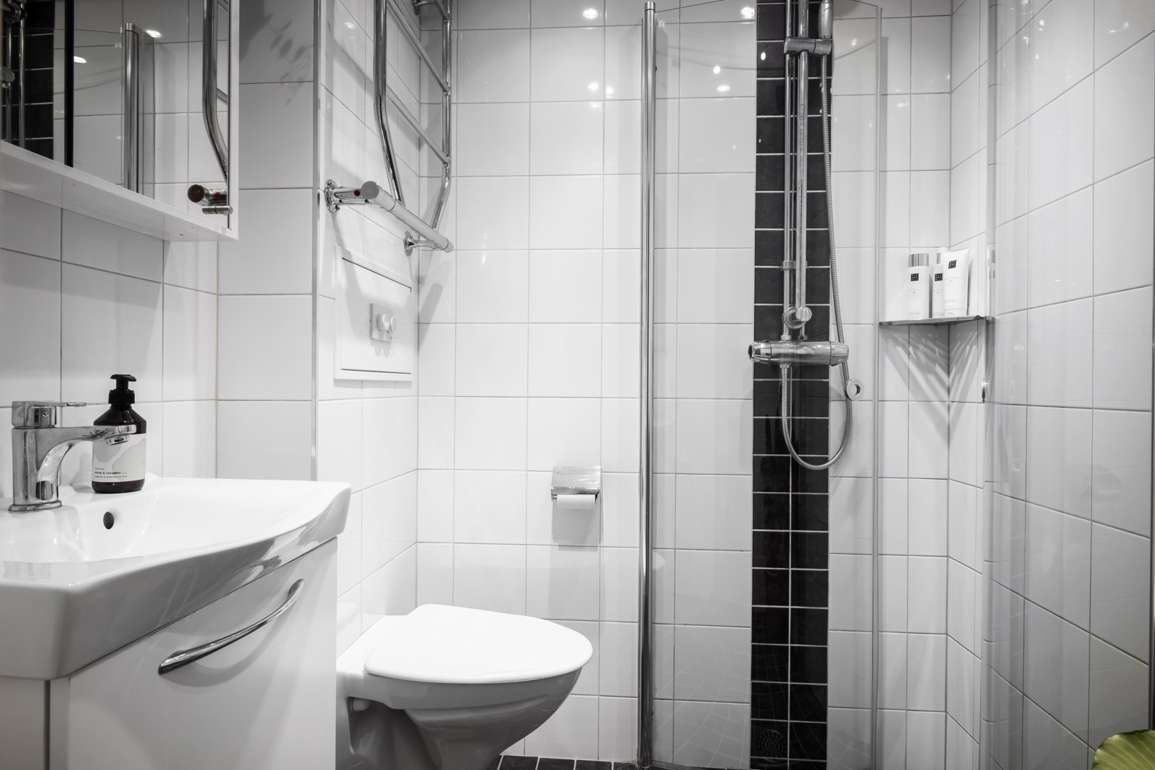 Bostadsbild från Atlasvägen 27, Såld i Sickla, Nacka