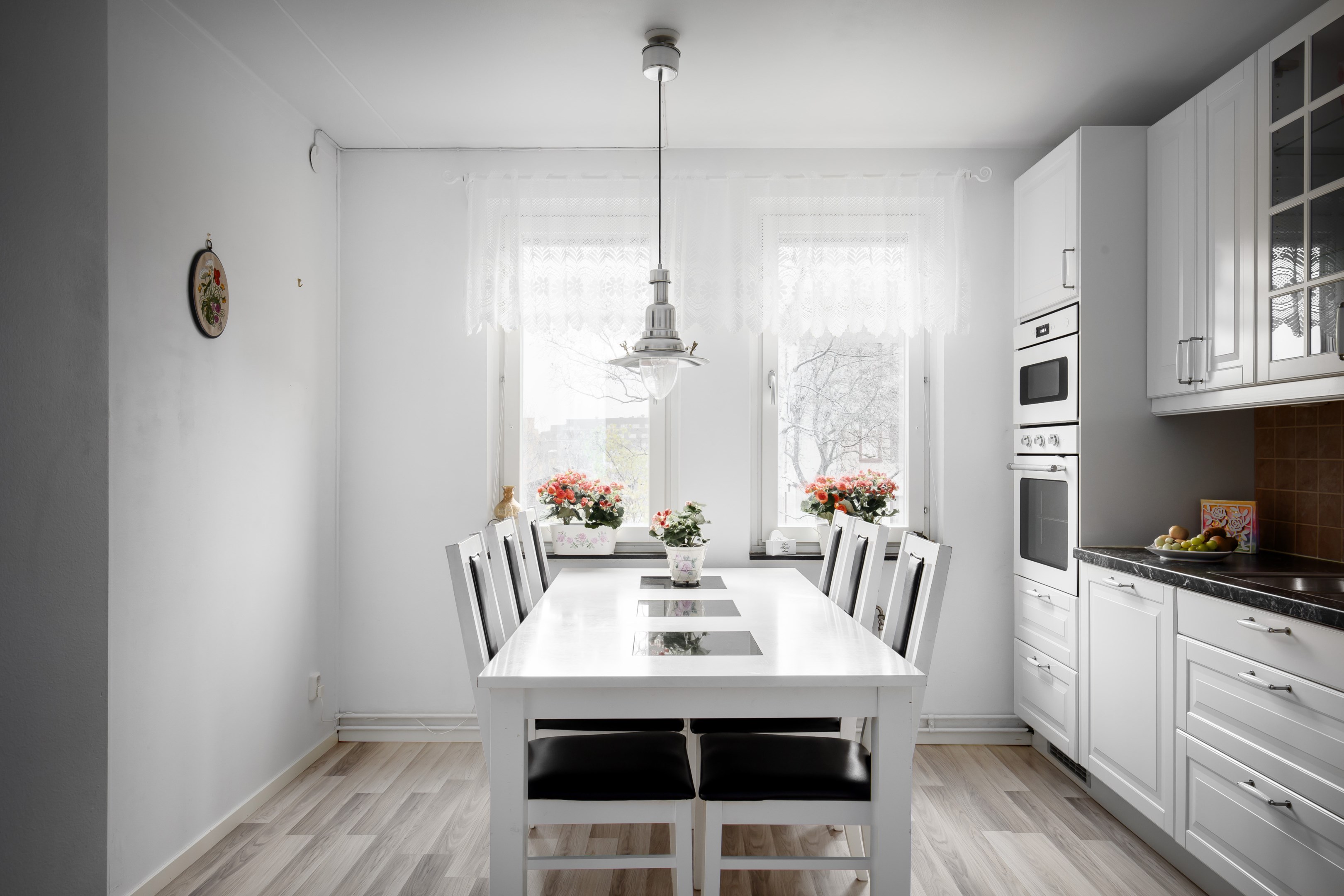Bostadsbild från Utövägen 9, Såld i Västra Orminge, Nacka