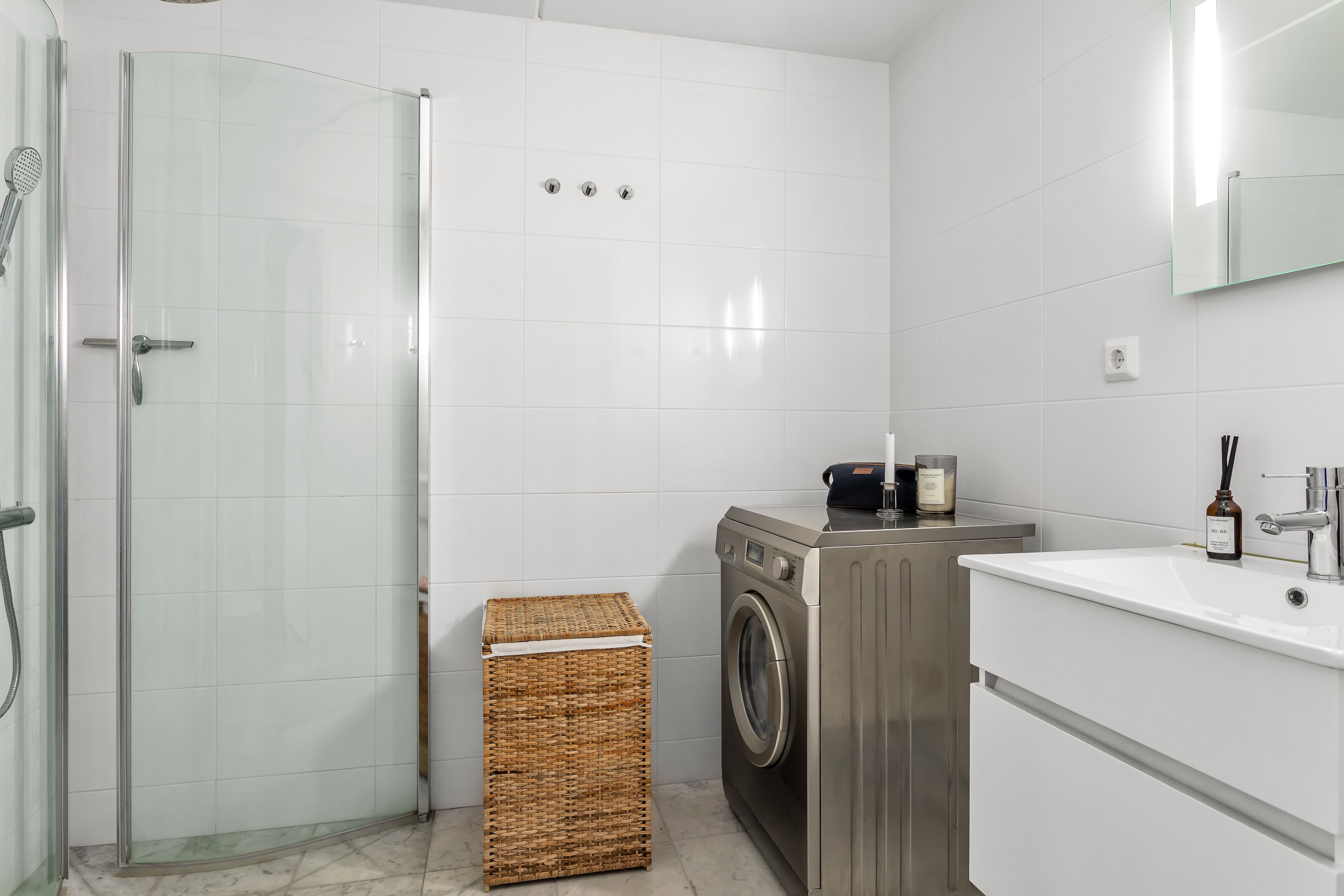 Bostadsbild från Vårdsätravägen 3B, Såld i Rosendal, Uppsala