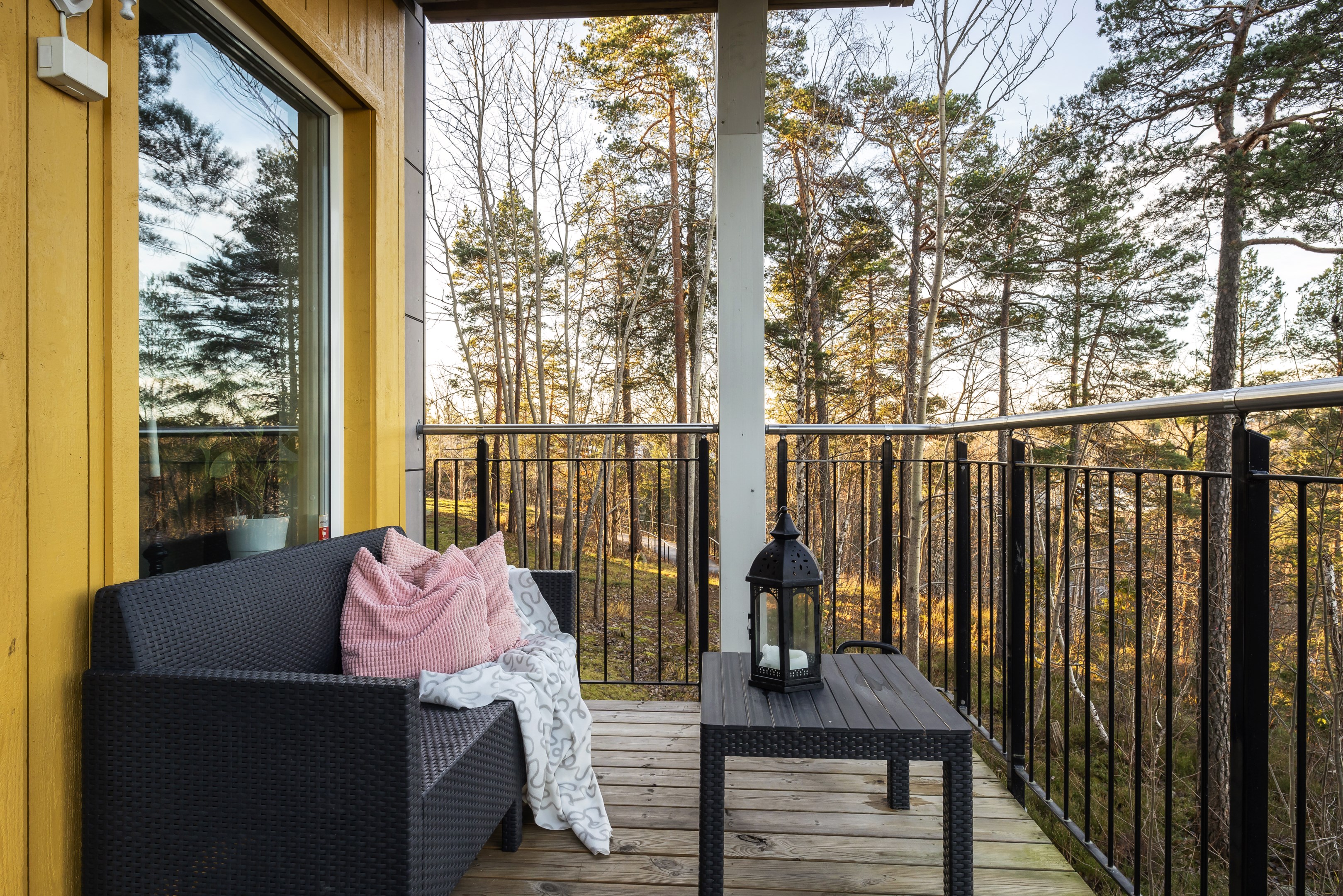 Bostadsbild från Fidravägen 33, Såld i Saltsjöbaden, Nacka