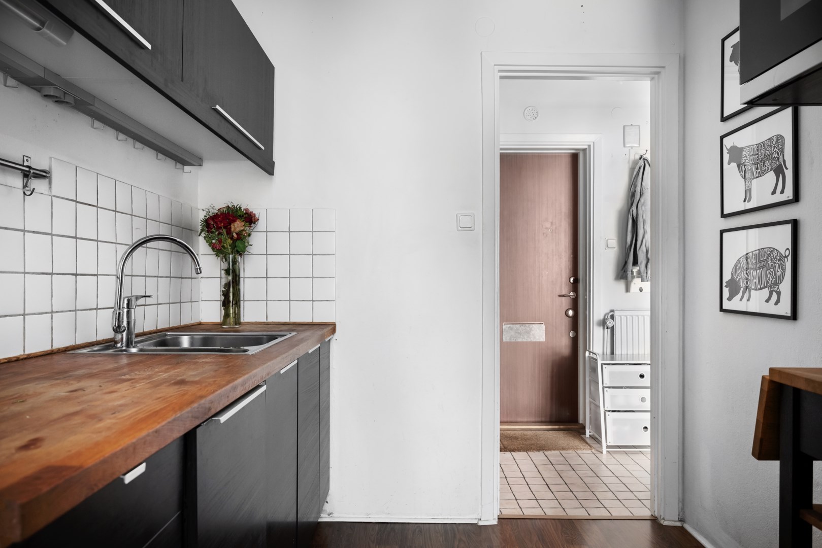 Bostadsbild från Beckasinvägen 33, Såld i Saltängen, Nacka