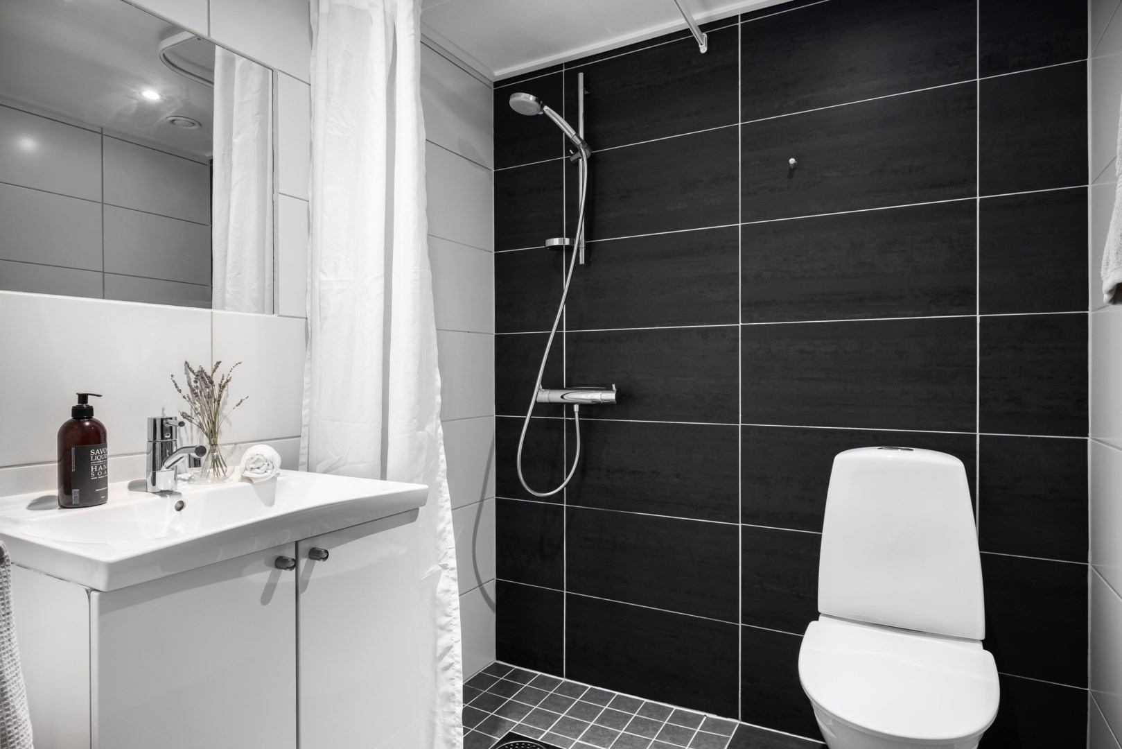 Bostadsbild från Ektorpsvägen 9, 5 tr, Såld i Ektorp, Nacka