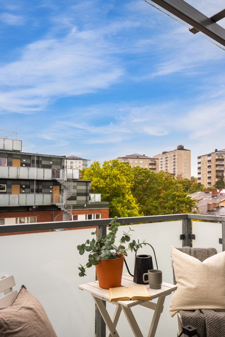 Bostadsbild från Ektorpsvägen 9, 5 tr, Såld i Ektorp, Nacka