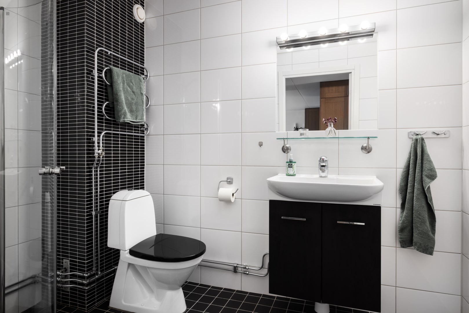 Bostadsbild från Landåvägen 59, Såld i Jarlaberg, Nacka