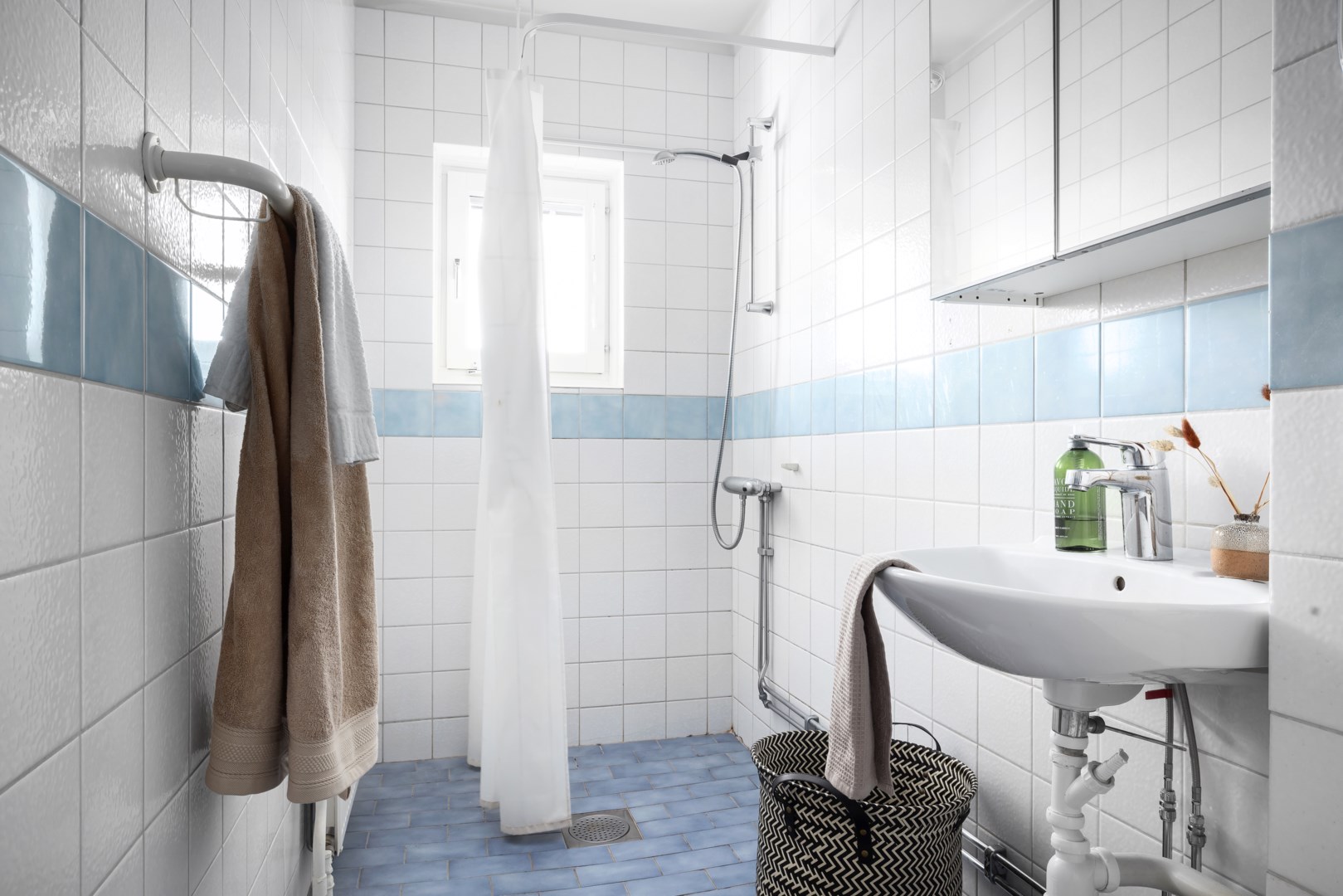 Bostadsbild från Alphyddevägen 9, Såld i Sickla, Nacka