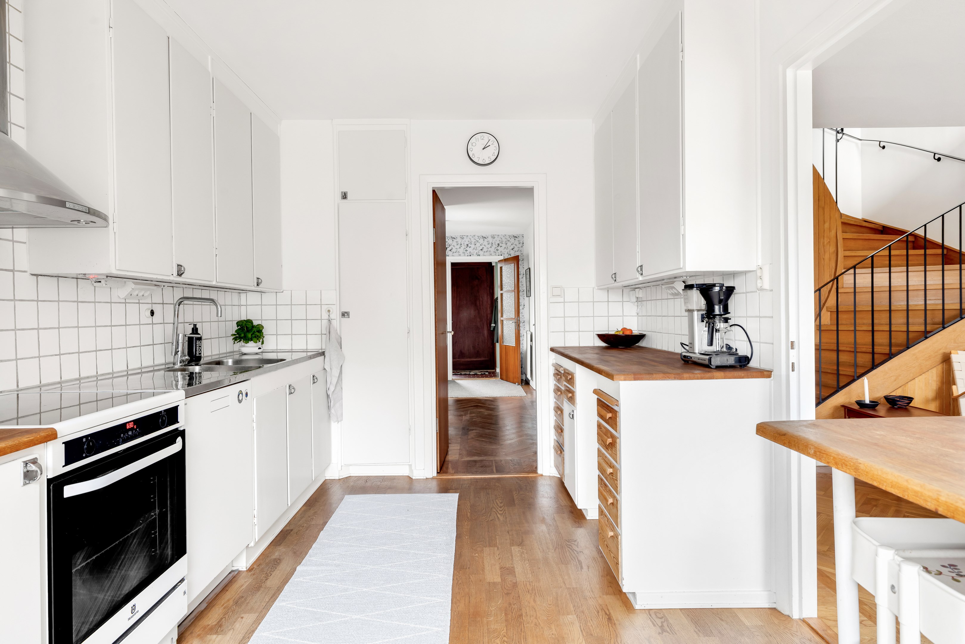 Bostadsbild från Eriksbergsvägen 12A, Såld i Sommarro, Uppsala