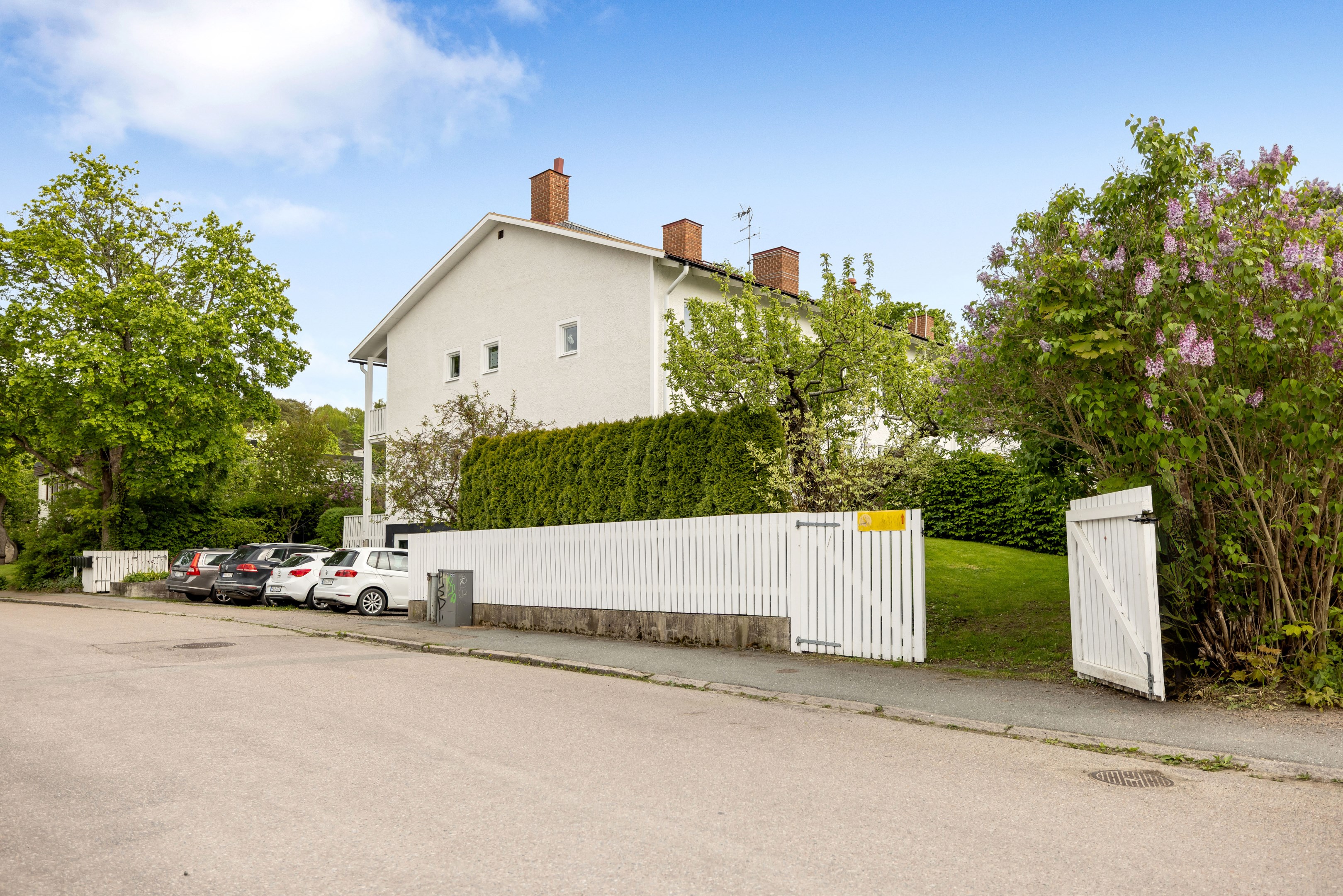 Bostadsbild från Eriksbergsvägen 12A, Såld i Sommarro, Uppsala
