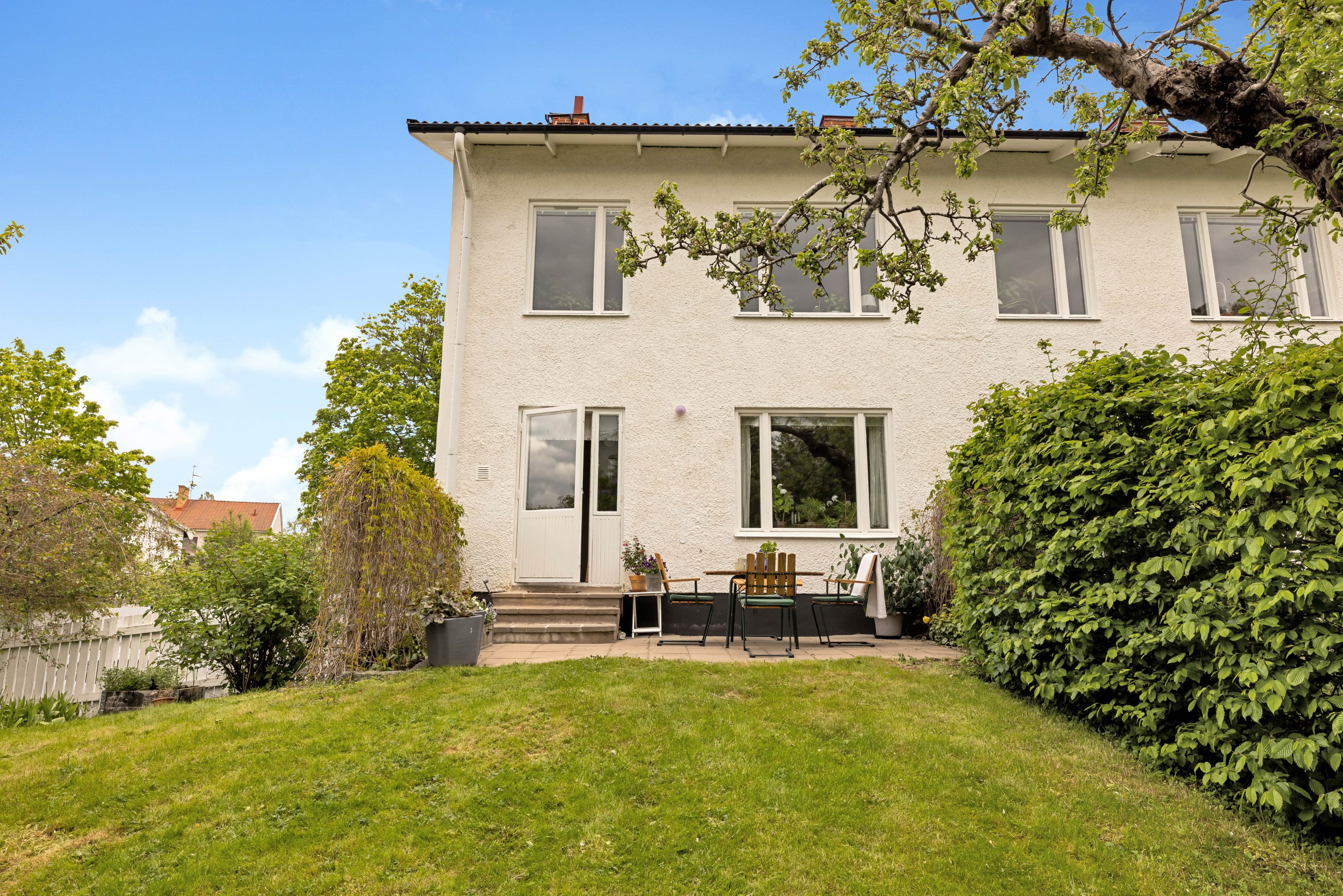 Bostadsbild från Eriksbergsvägen 12A, Såld i Sommarro, Uppsala