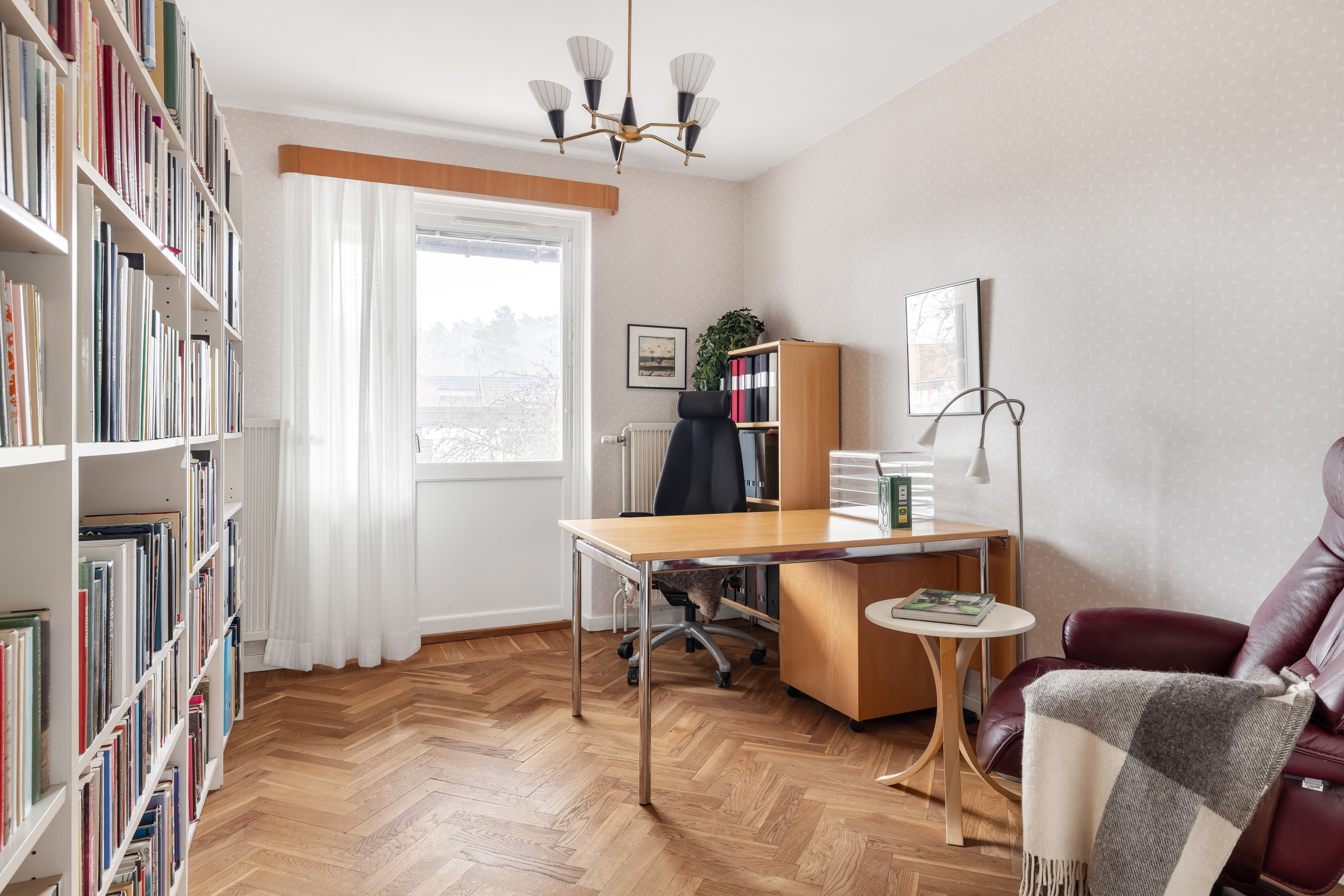 Bostadsbild från Eriksbergsvägen 12A, Såld i Sommarro, Uppsala