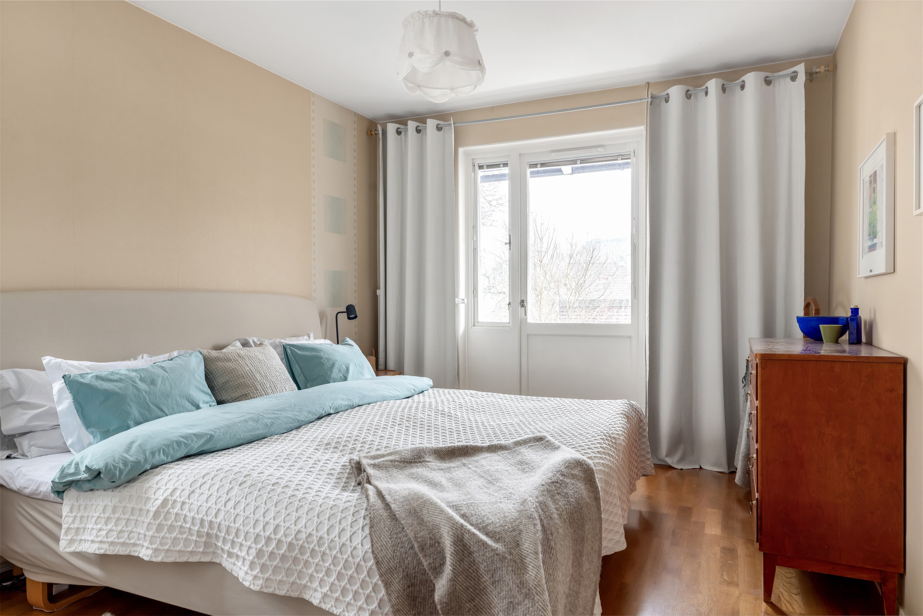 Bostadsbild från Eriksbergsvägen 12A, Såld i Sommarro, Uppsala